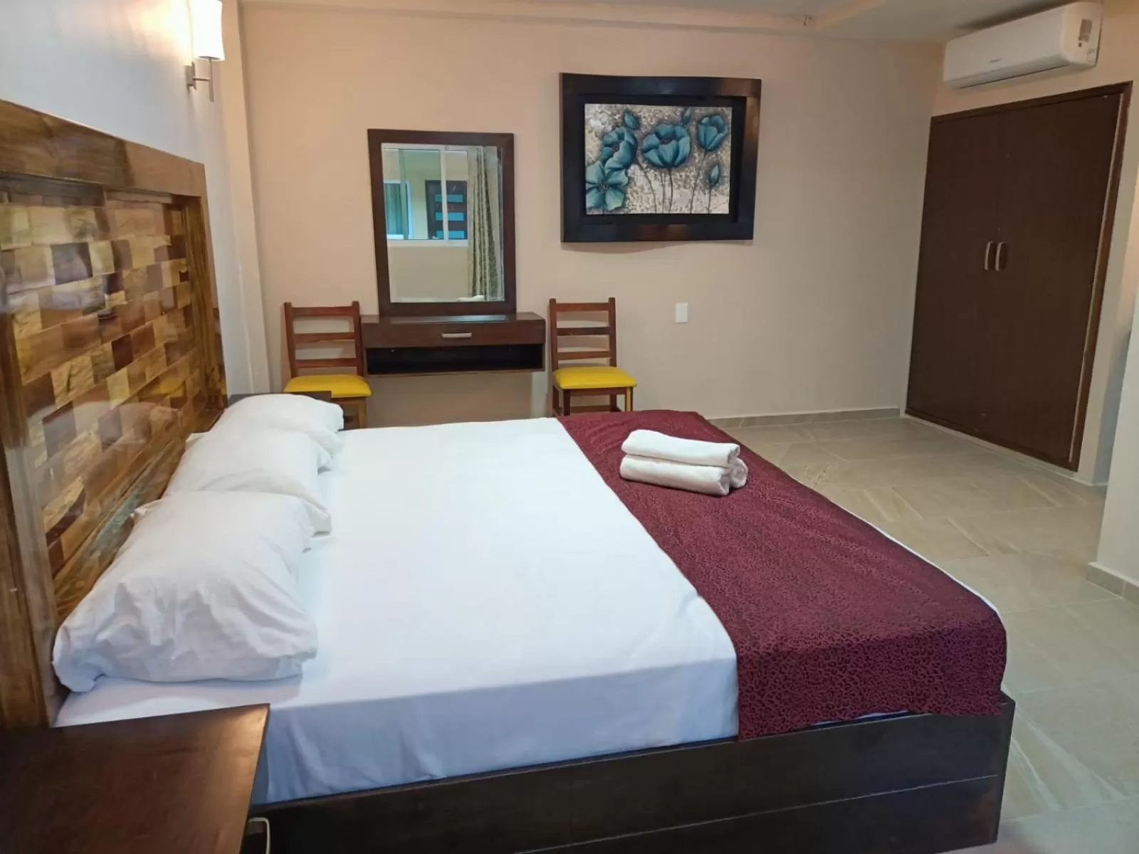 Bedroom in Framfor Inn