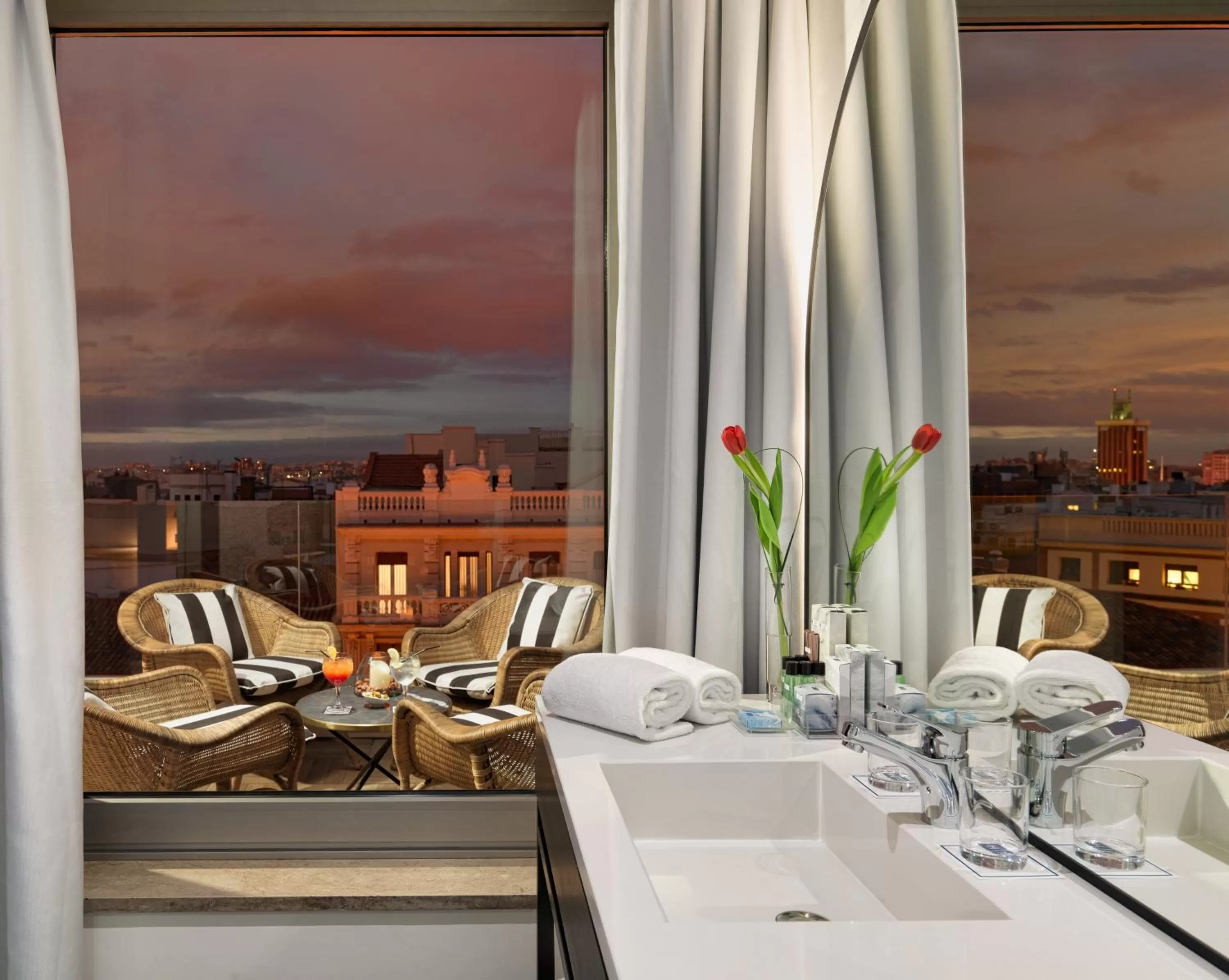 City view in H10 Puerta de Alcalá 4 Sup