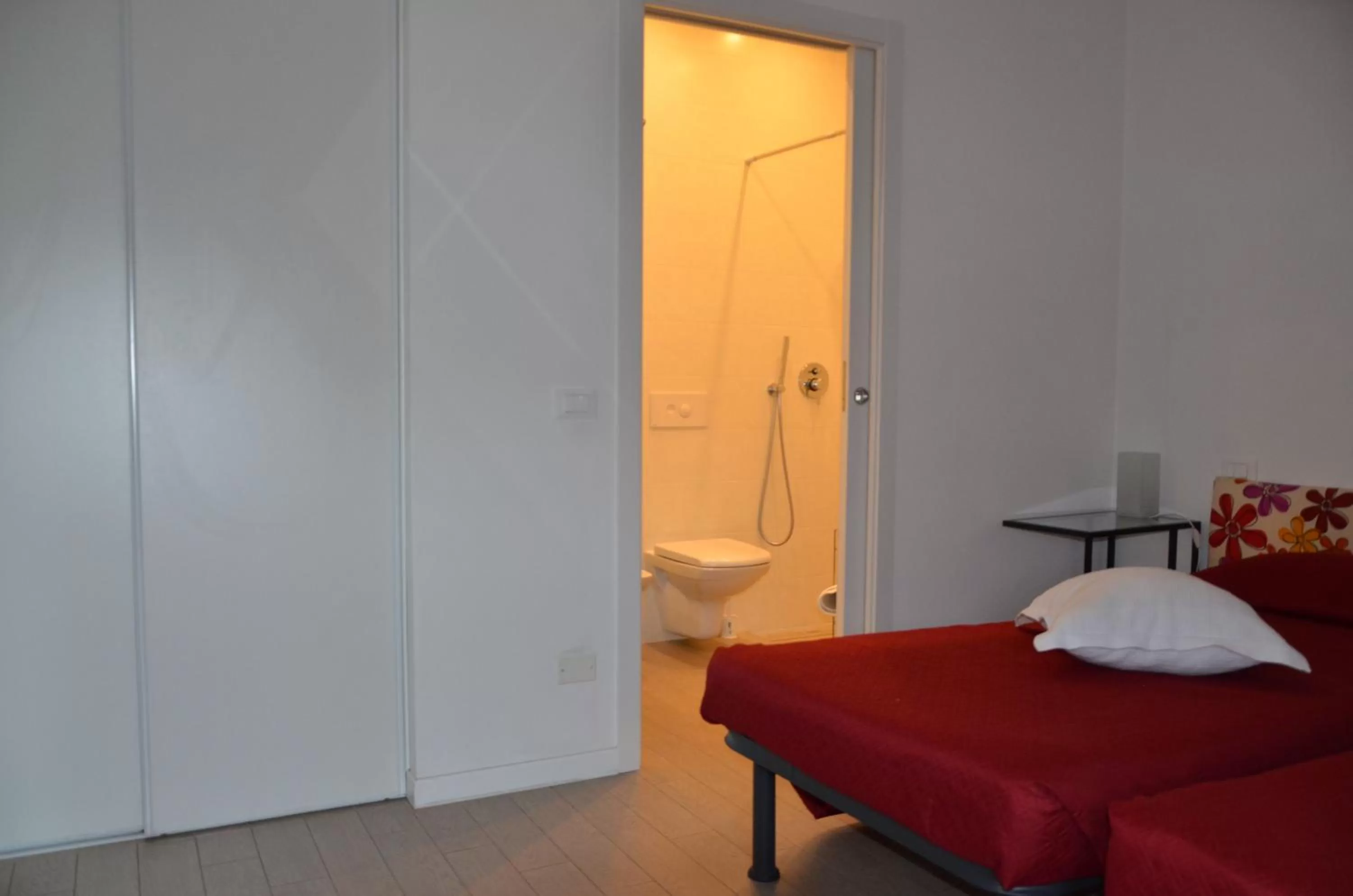 Property building, Bed in B&B La Via dell'Ambra