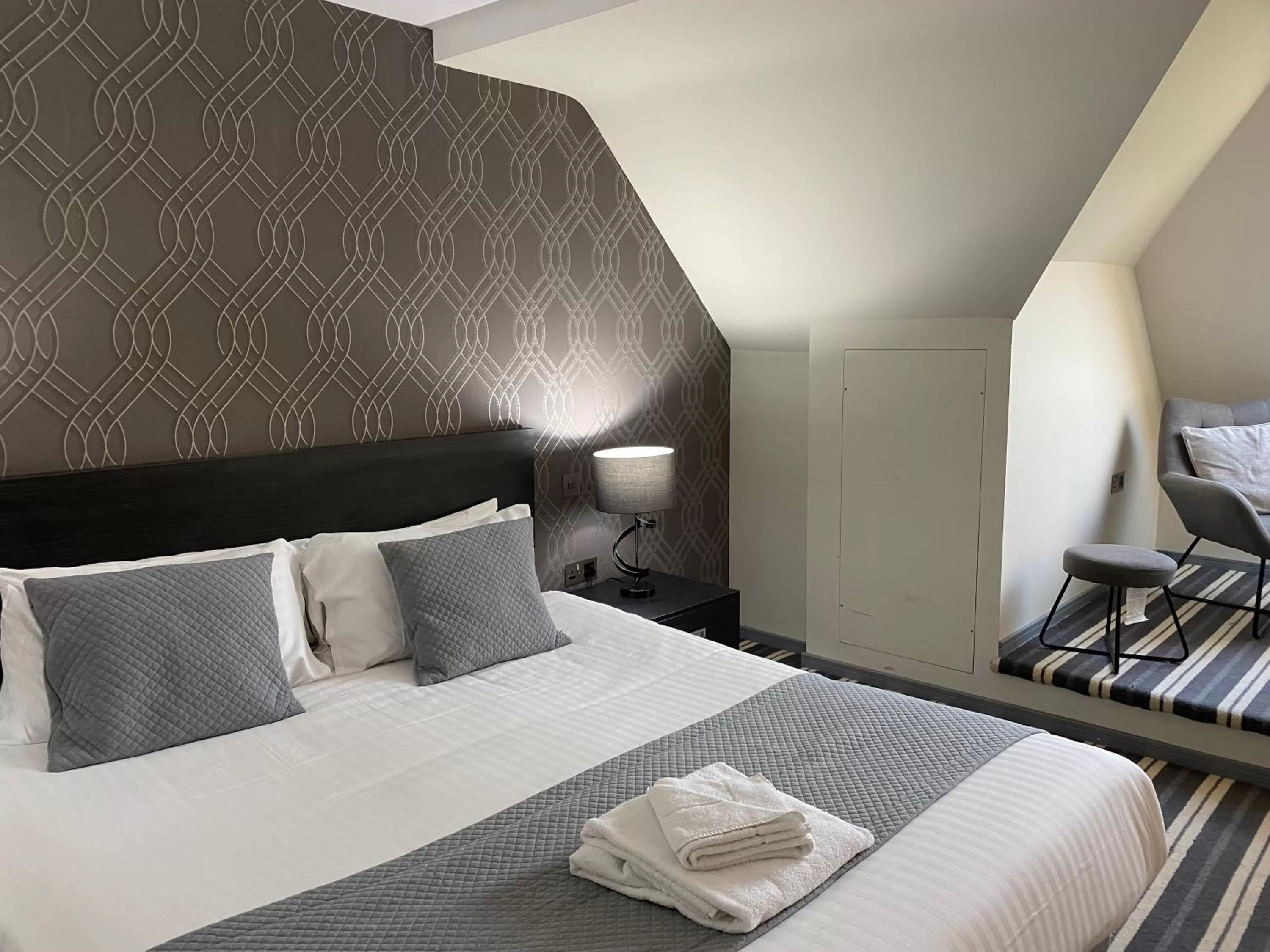 Bathroom, Bed in Wharton Park Golf & Country Club