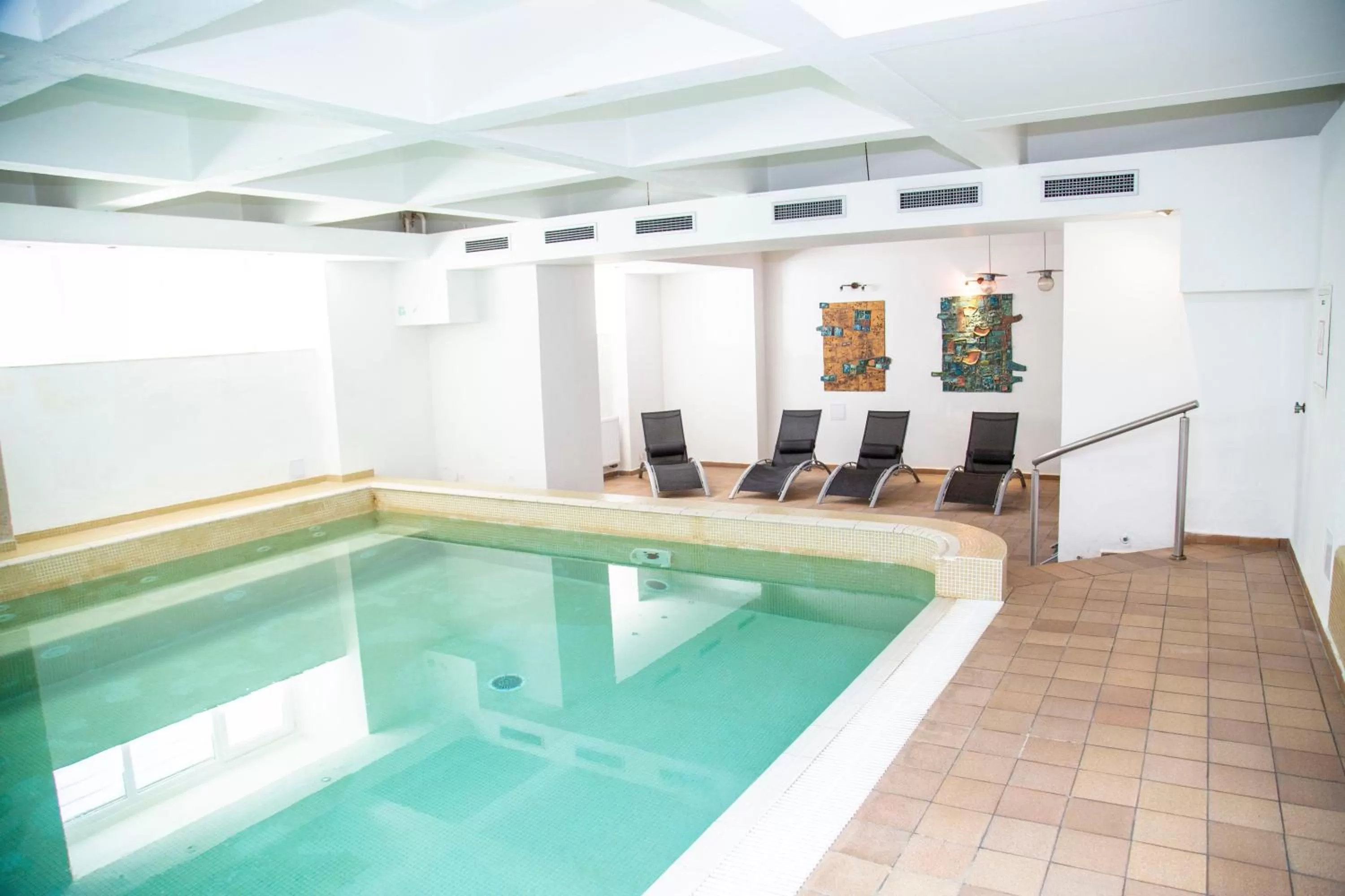 Swimming pool in Wellness Hotel Central
