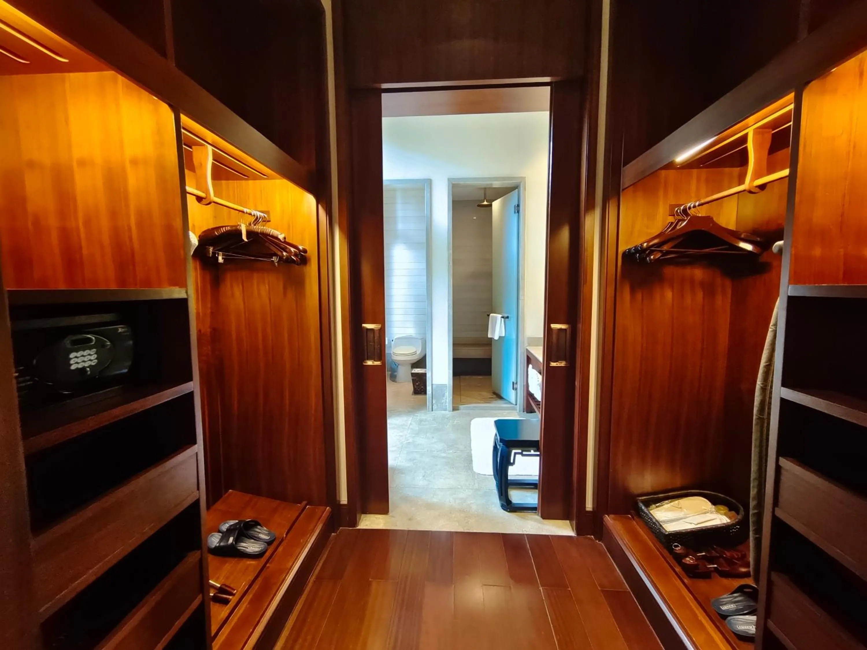 Living room in Sanya LUHUITOU Resort & Spa