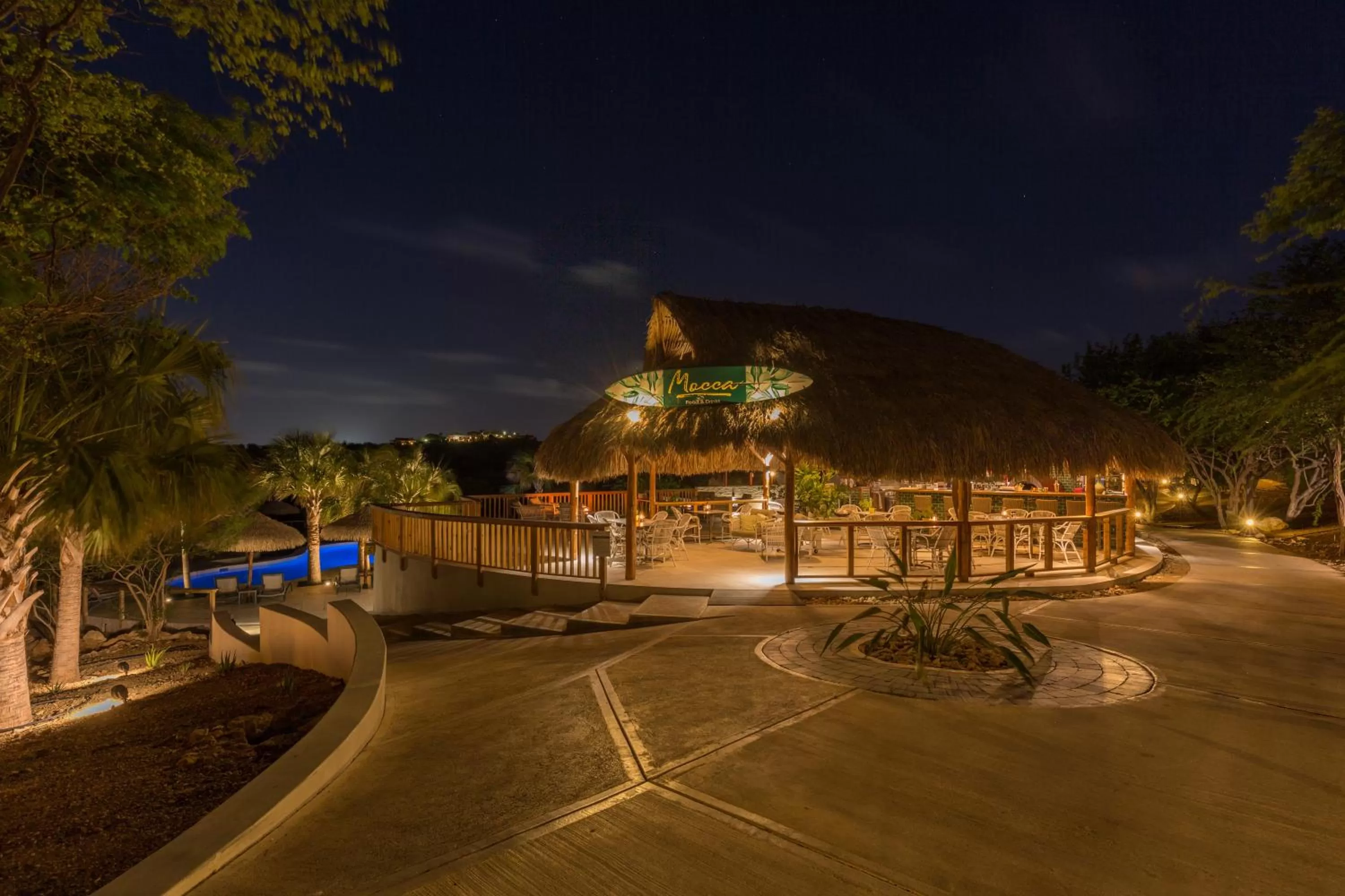 Restaurant/places to eat in Morena Resort