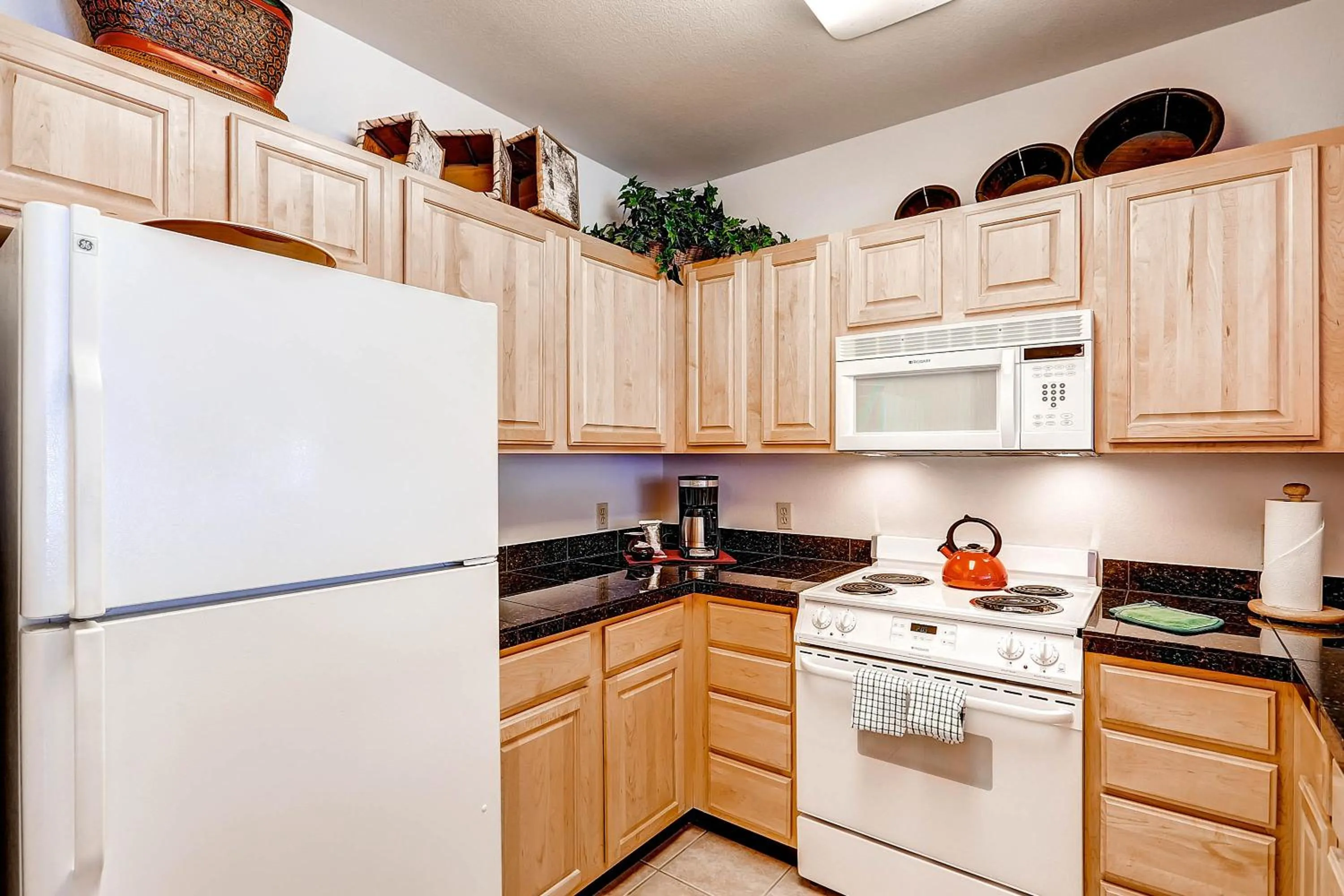 Kitchen or kitchenette in Gateway Mountain Lodge, A Vail Resorts Property