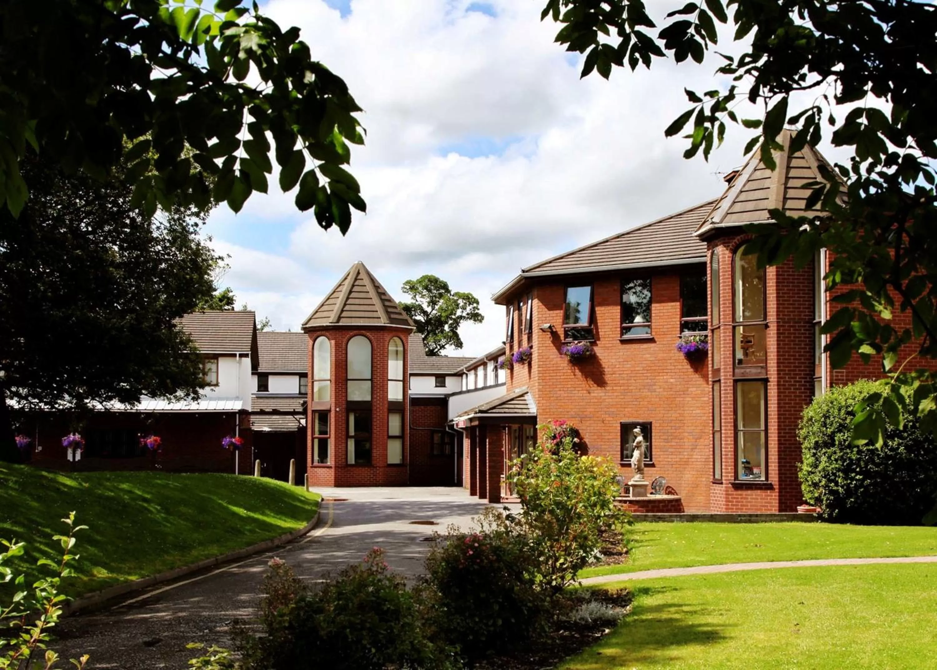 Facade/entrance in Beaufort Park Hotel
