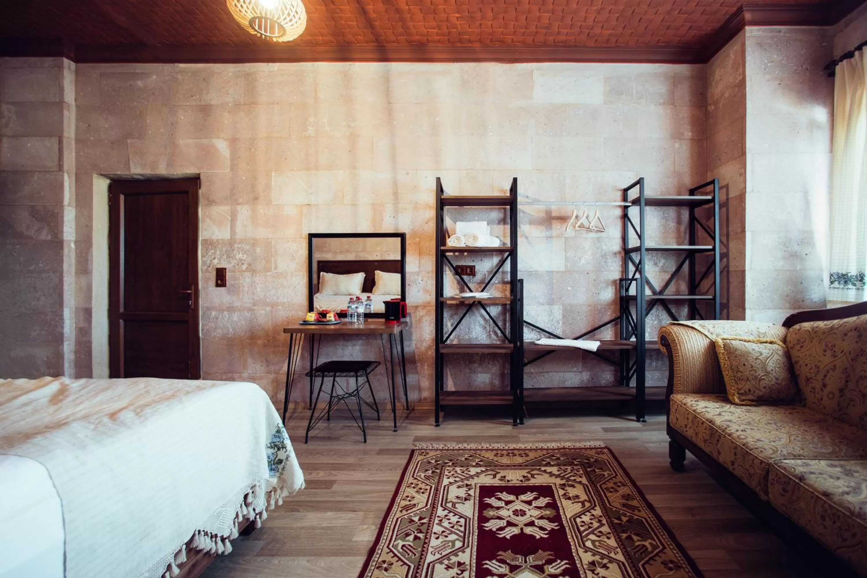 Bed in Azalea Terrace Cave Hotel