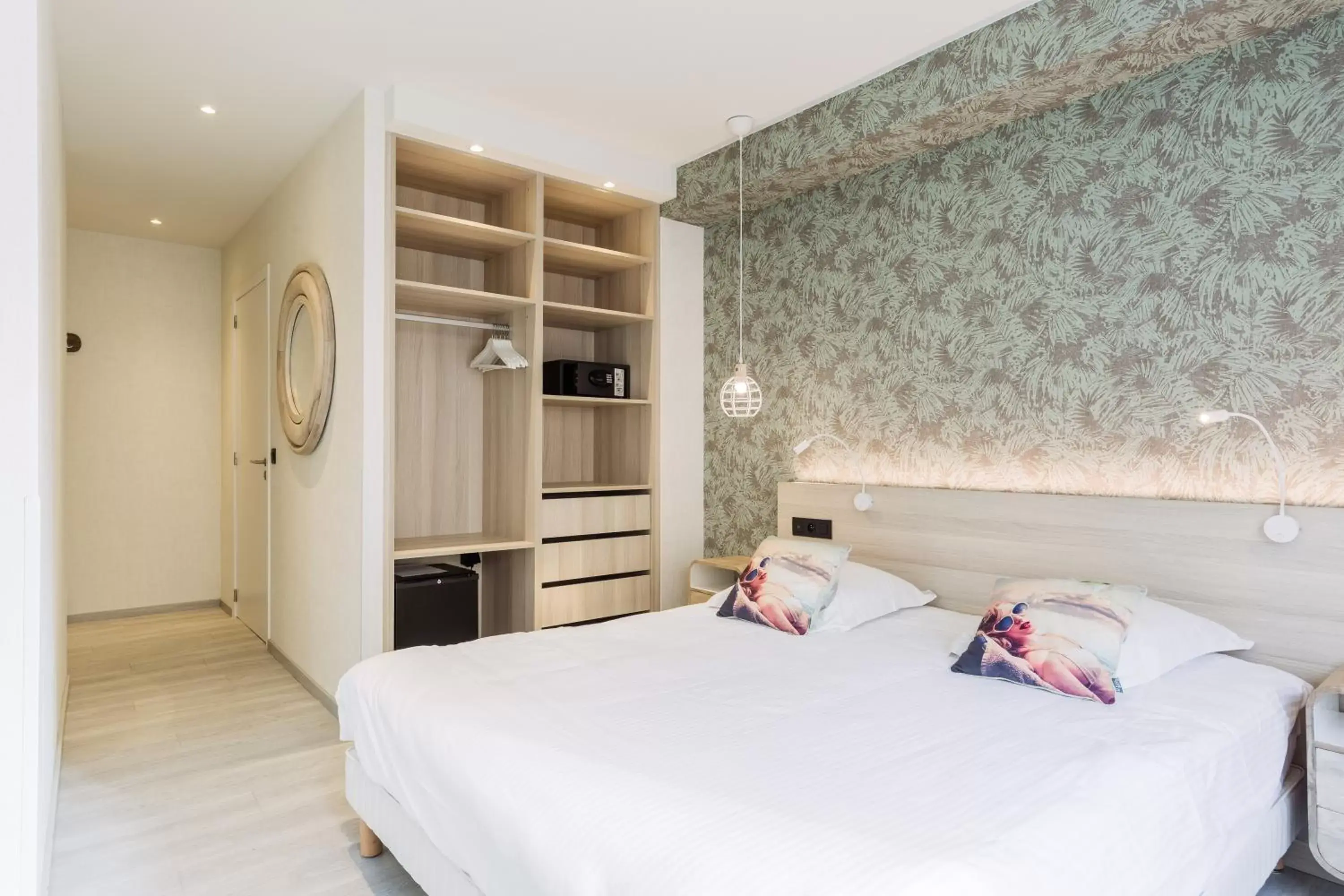 Superior Double or Twin Room with City/Courtyard View in C-Hotels Helios Superior Double or Twin Room with City/Courtyard View in C-Hotels Helios