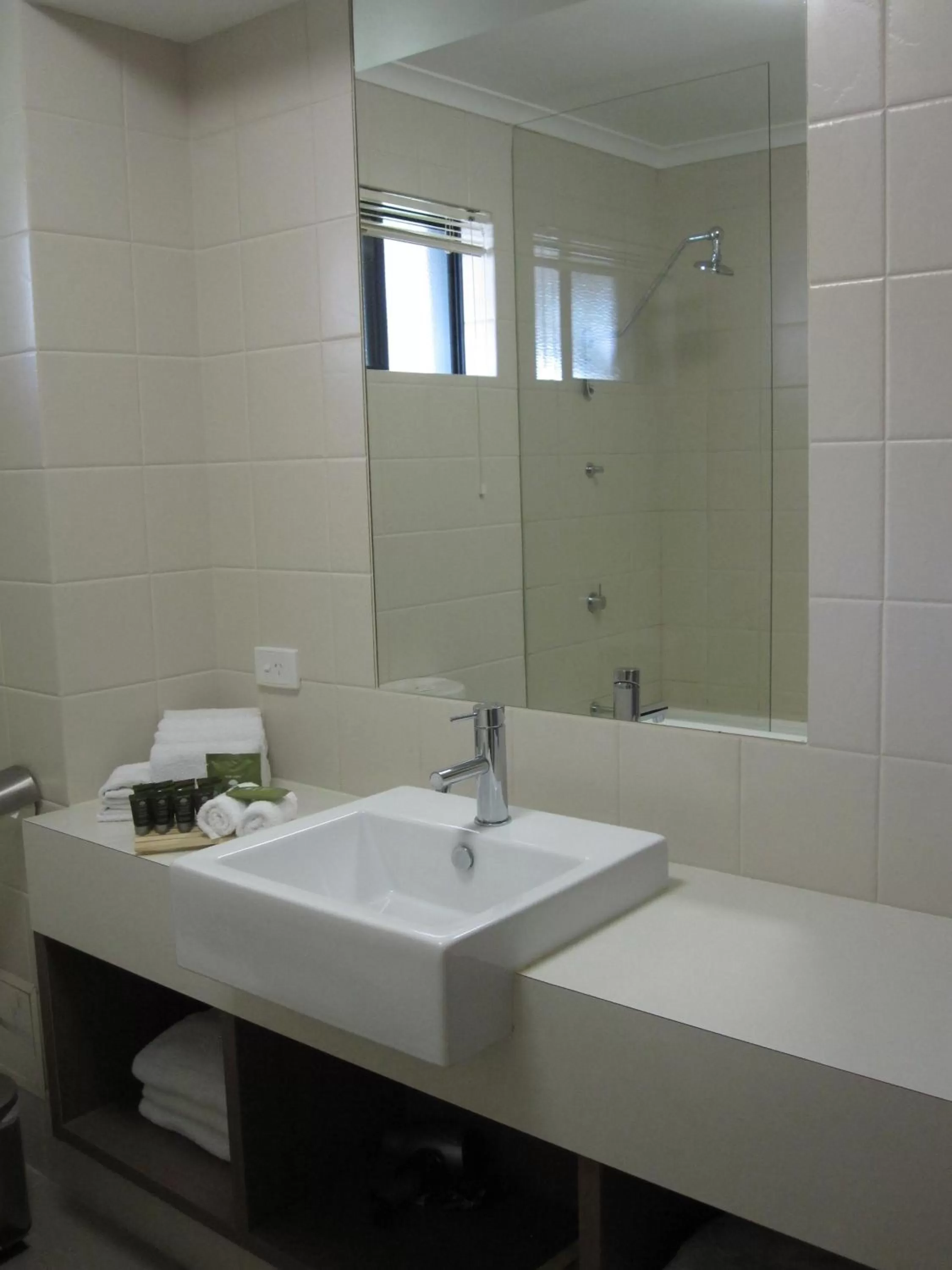 Bathroom in Darby Park Serviced Residences
