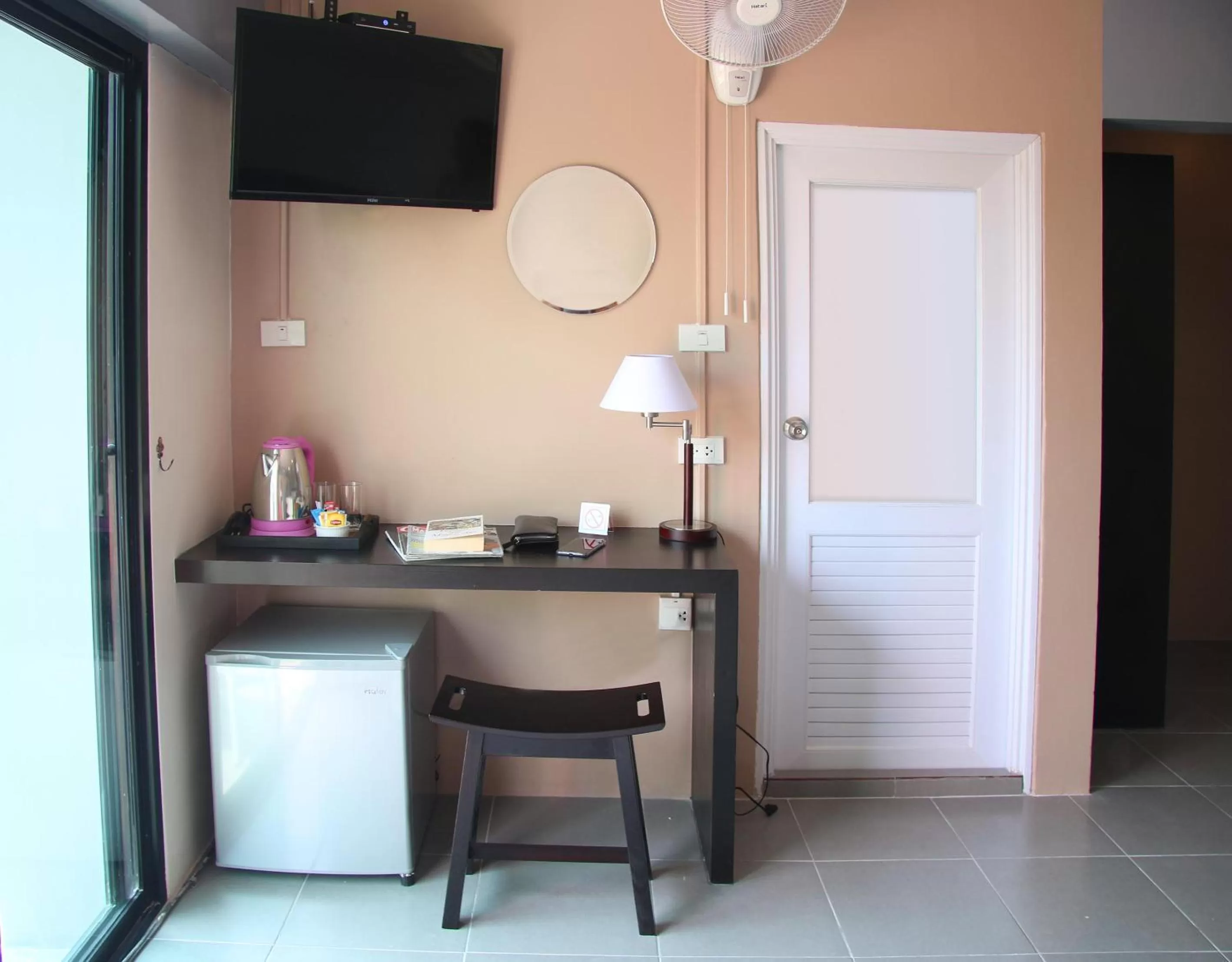 TV and multimedia in THE BEACH CHA AM Residence