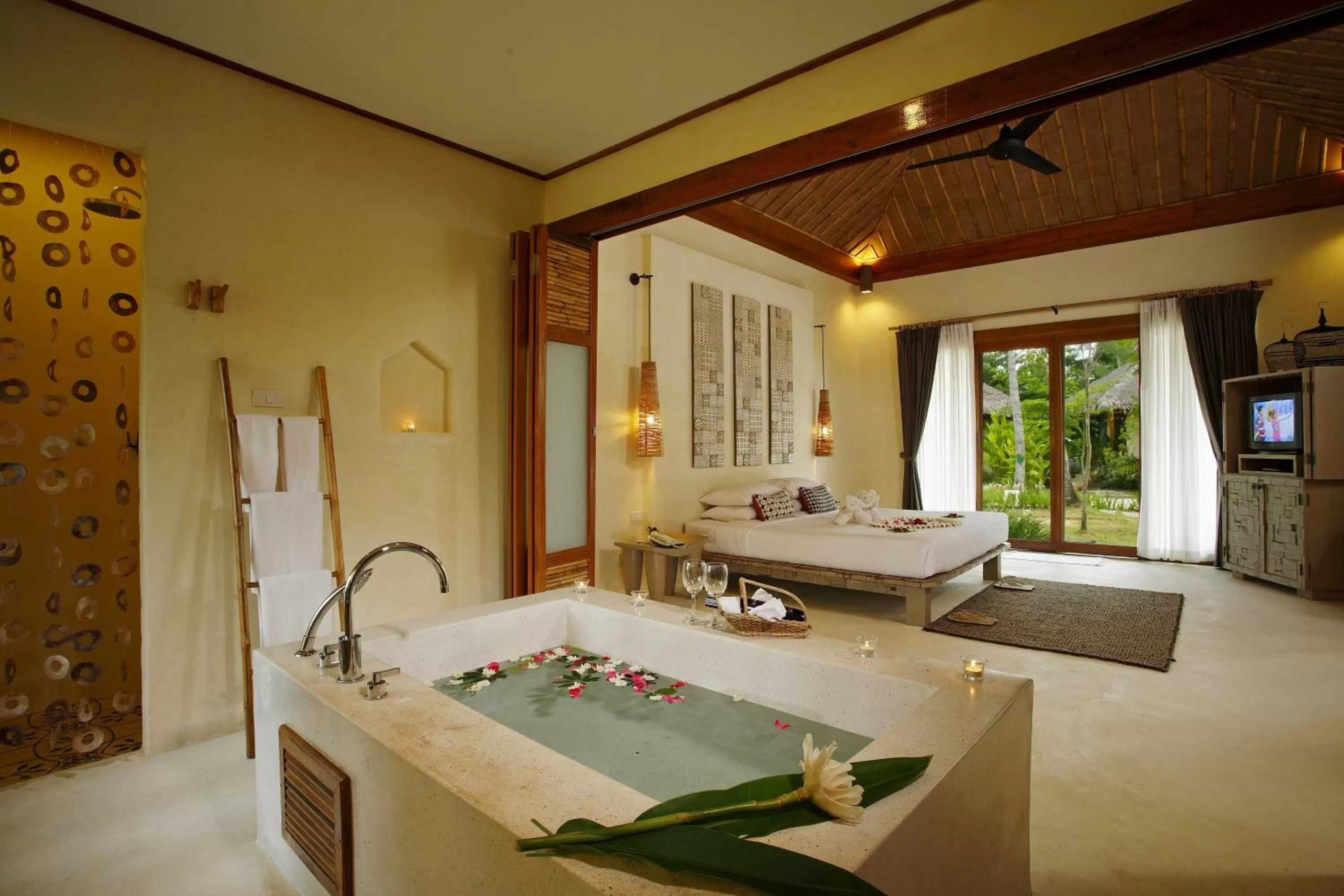 Bathroom, Bed in Bangsak Village - Adults Only - SHA Extra Plus