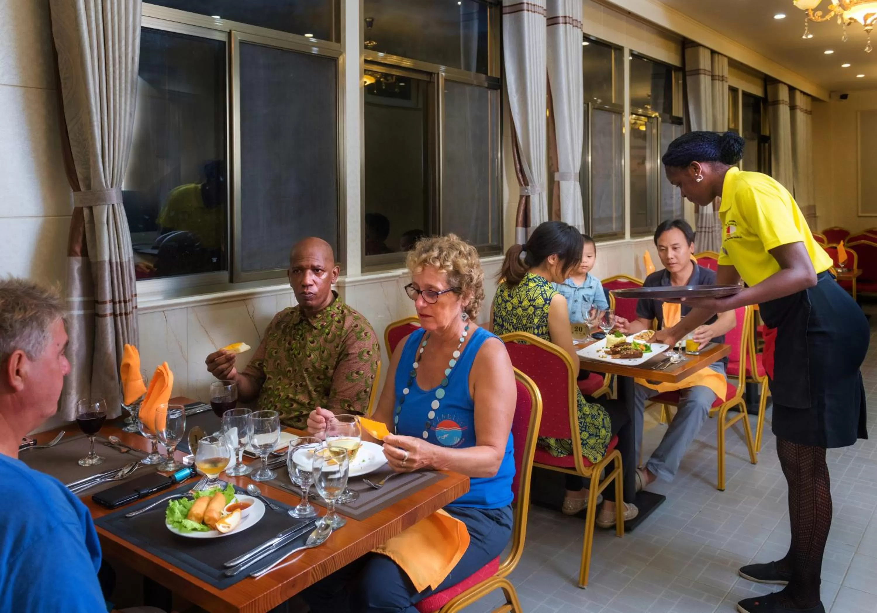 Breakfast in Riverside Hotel