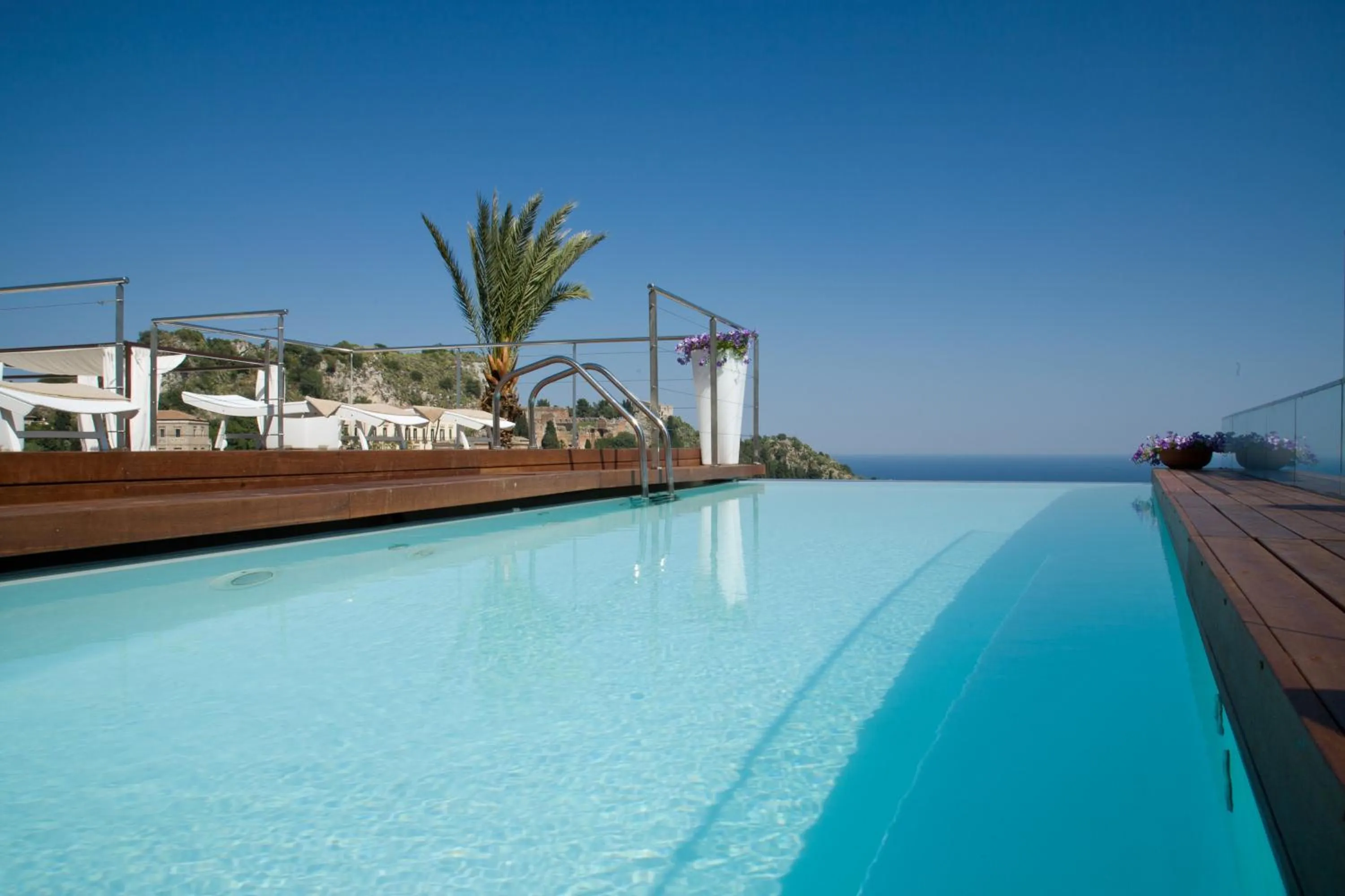 Swimming pool in Il Piccolo Giardino GH ***Superior