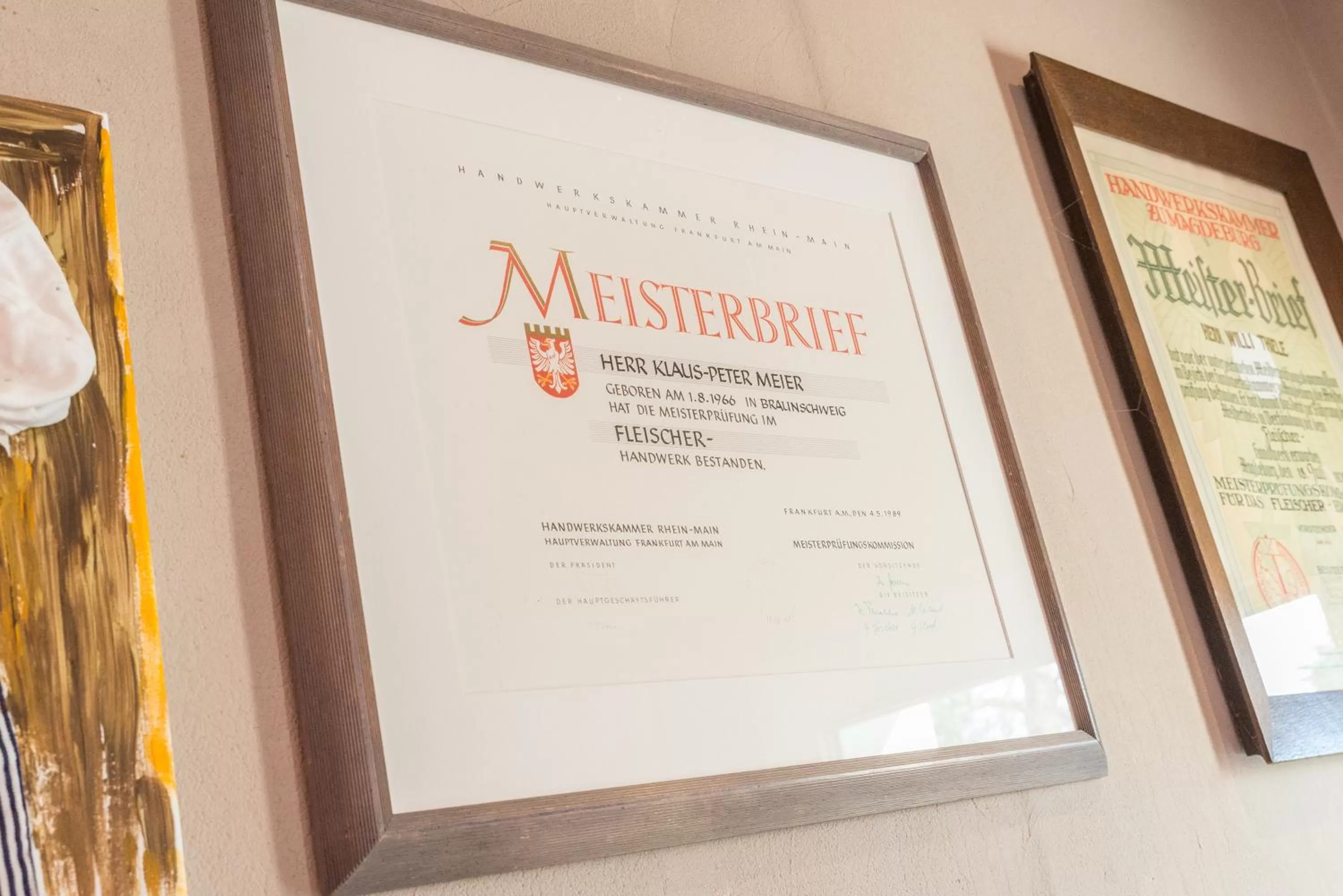 On-site shops, Logo/Certificate/Sign/Award in Bei Meier`s zum weißen Roß