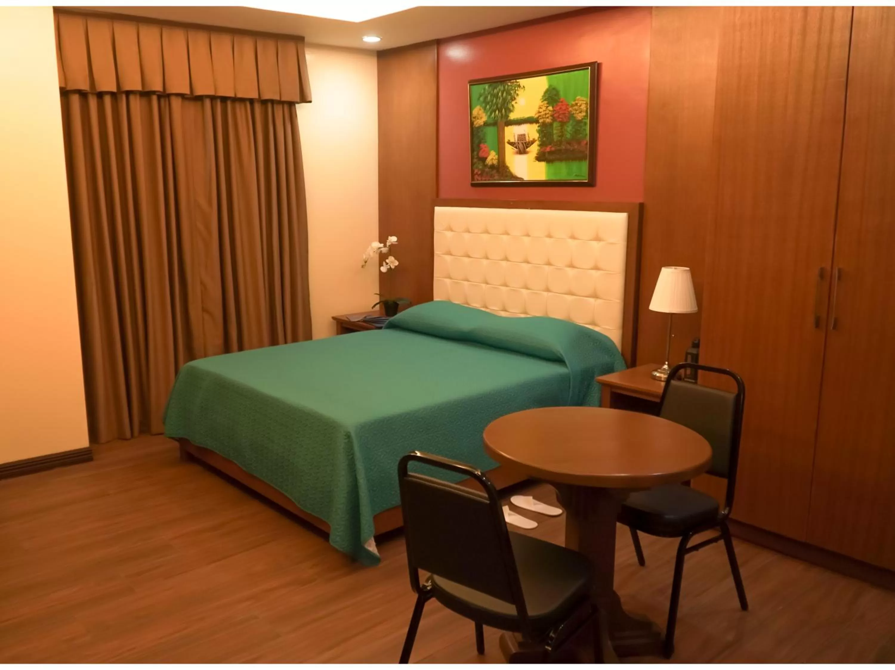 Photo of the whole room, Bed in M28 Hotel and Apartments