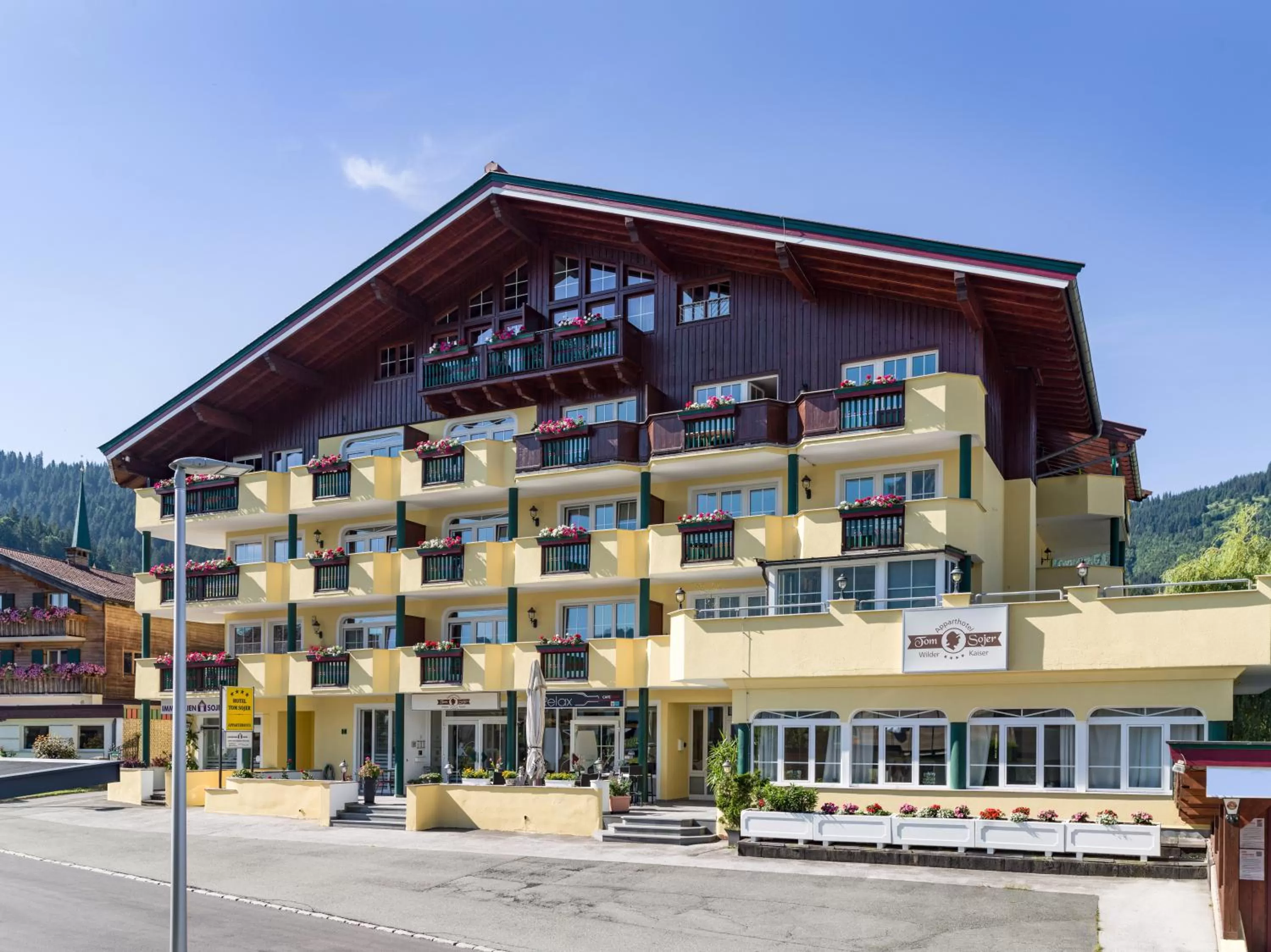 Property Building in Apparthotel Tom Sojer