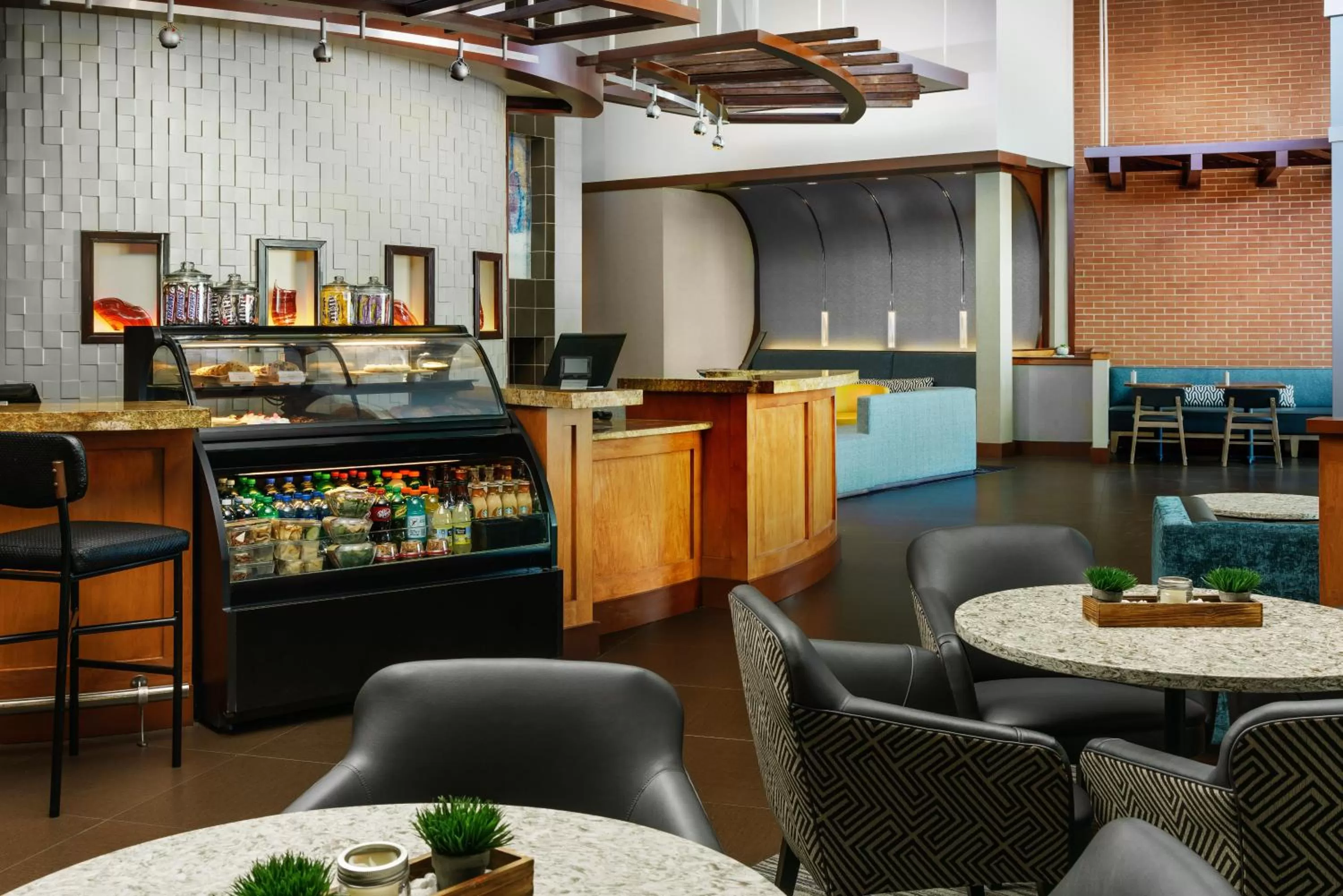 Restaurant/places to eat in Hyatt Place Fort Lauderdale Airport/Cruise Port