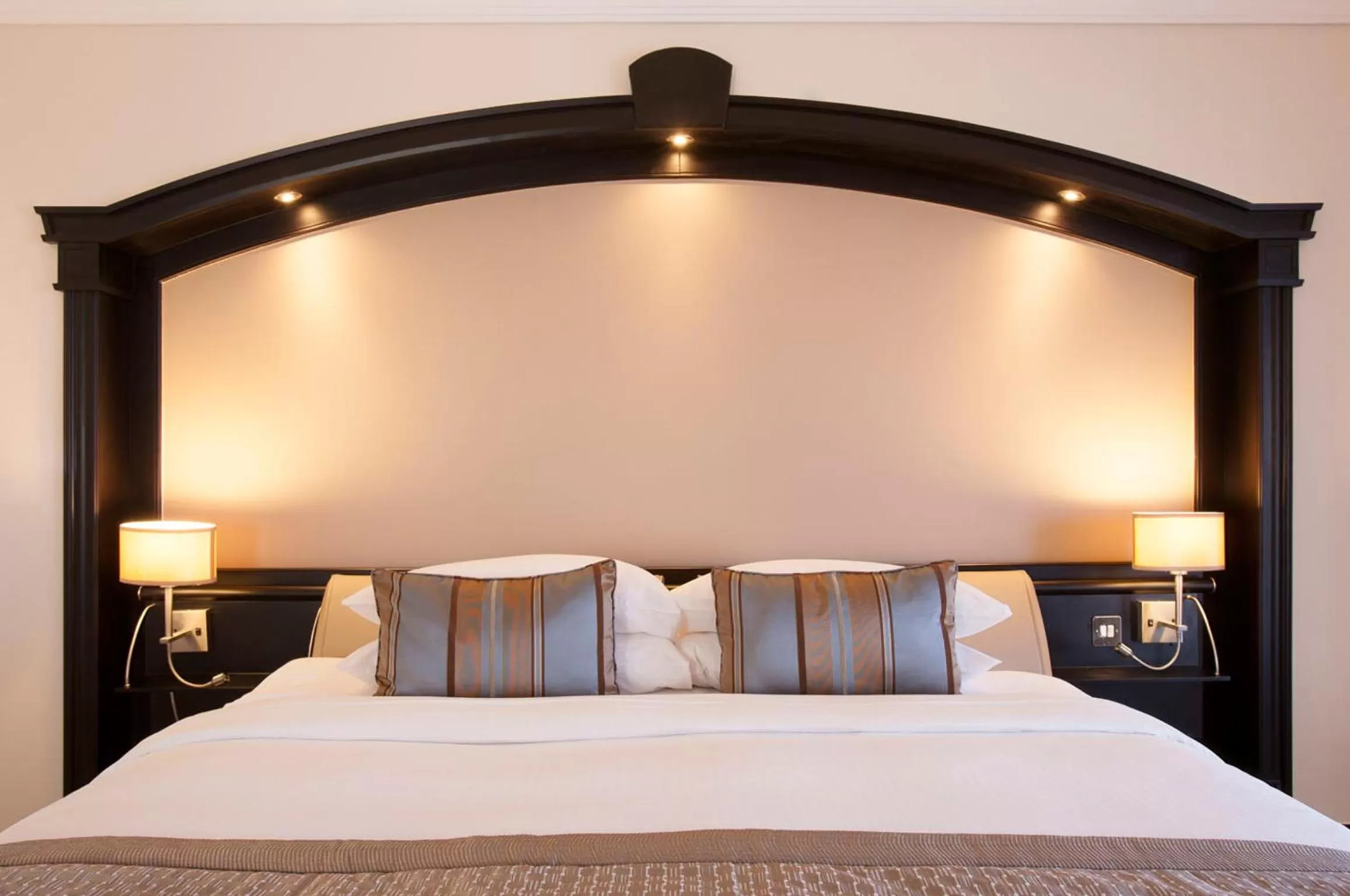 Suite with Terrace in Danat Al Ain Resort