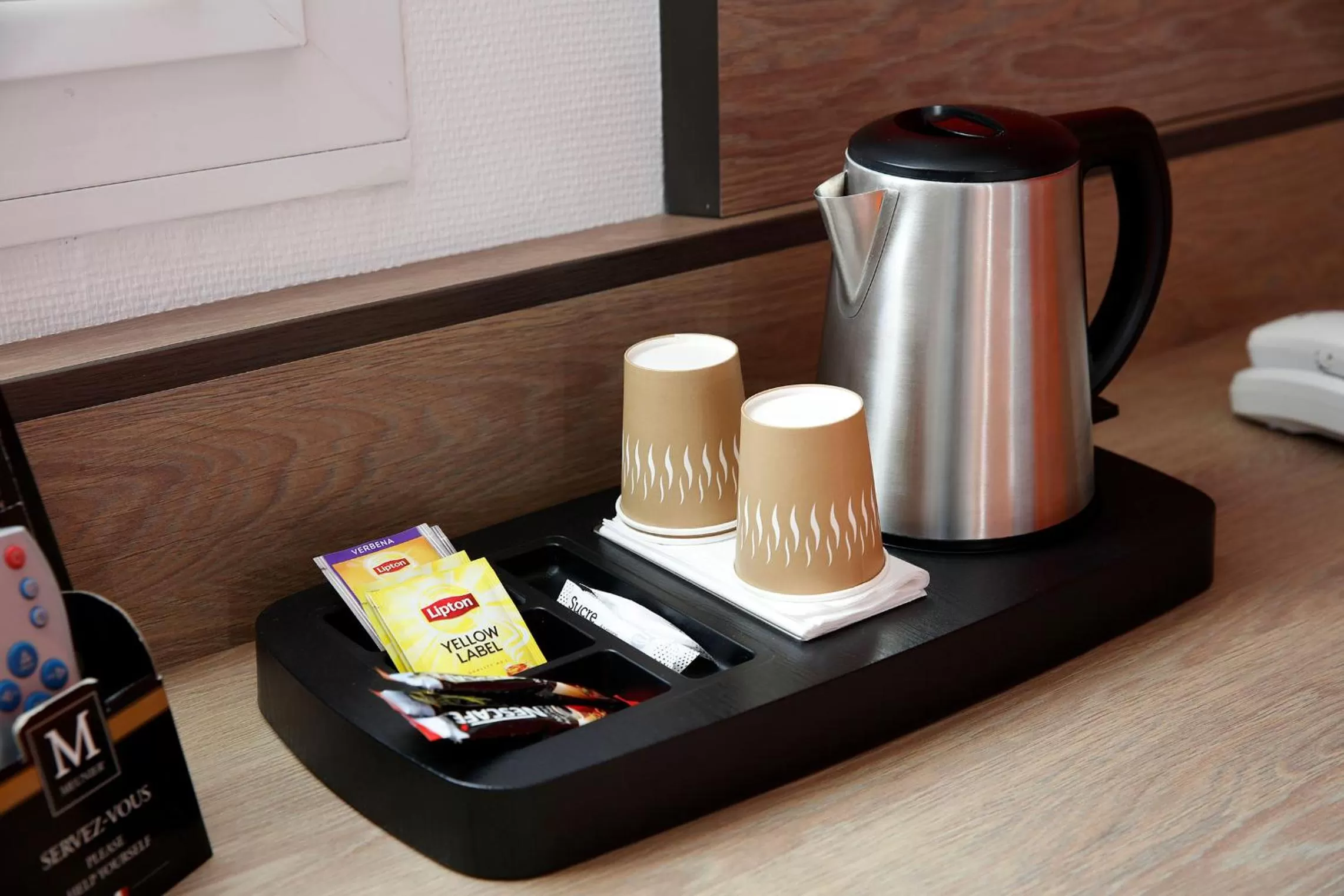 Coffee/tea facilities in Hotel Clermont Estaing