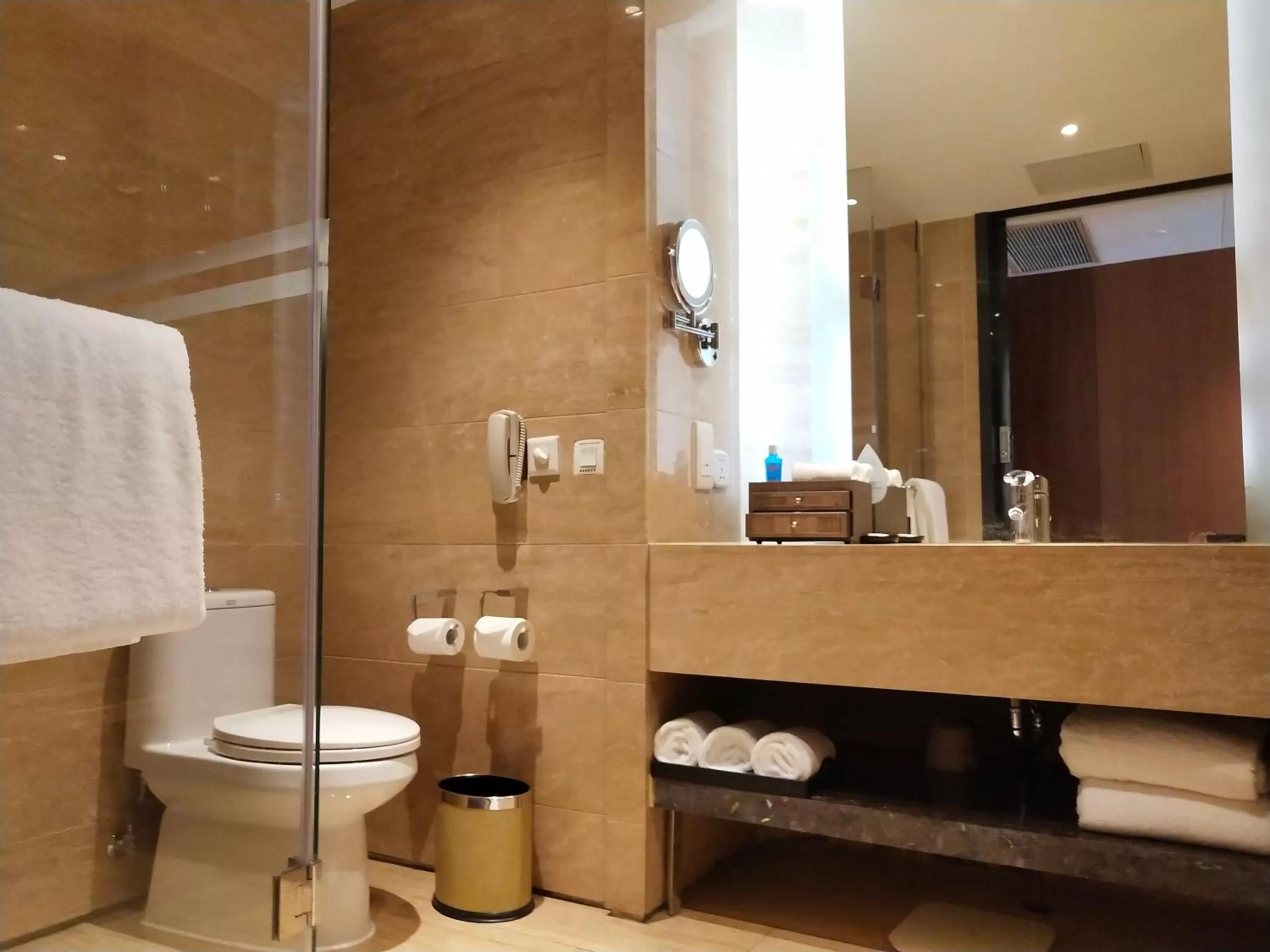 Bathroom in Marco Polo Parkside, Beijing