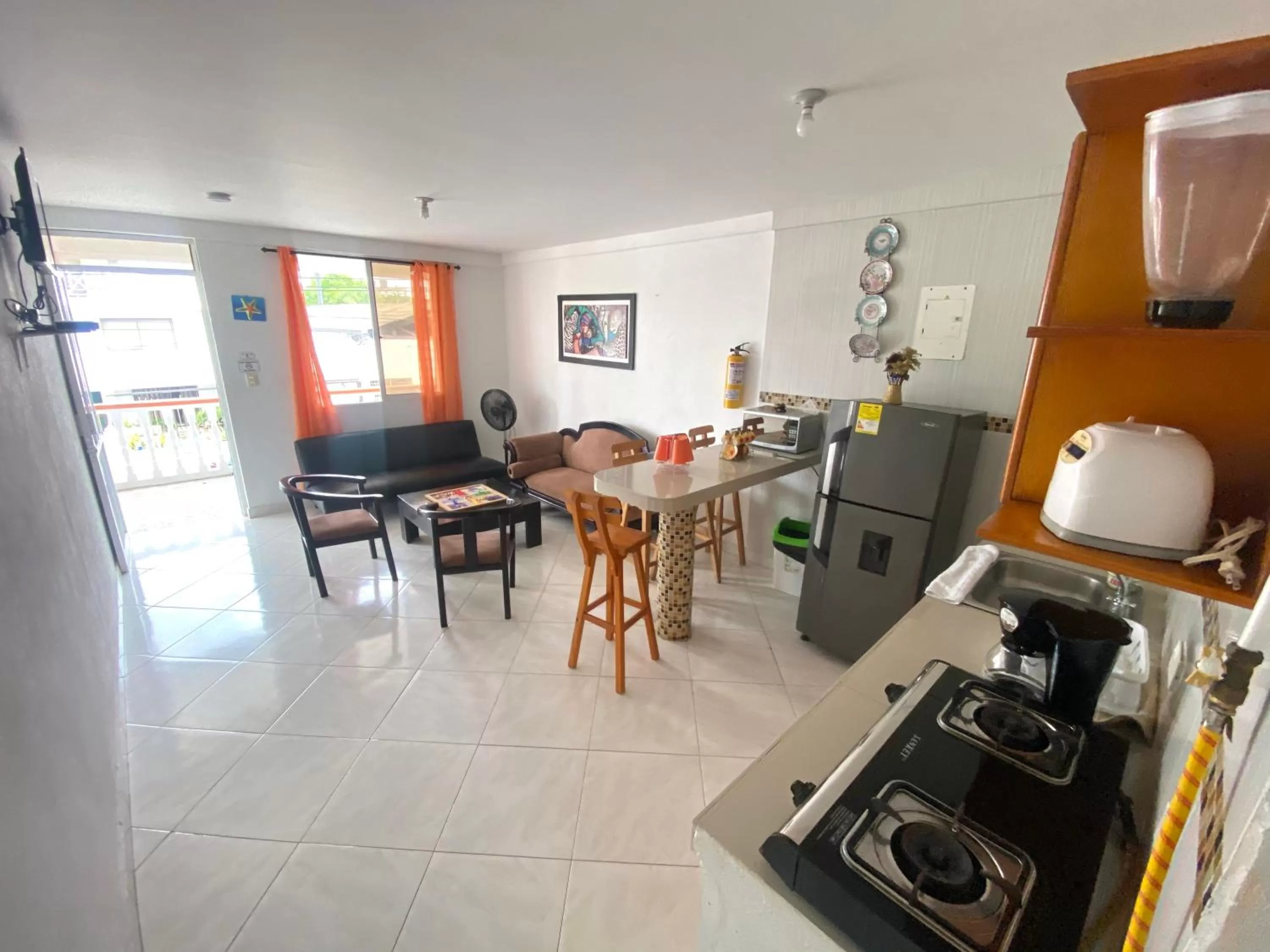 Dining area, Kitchen/Kitchenette in Apartamento Miss Brigida