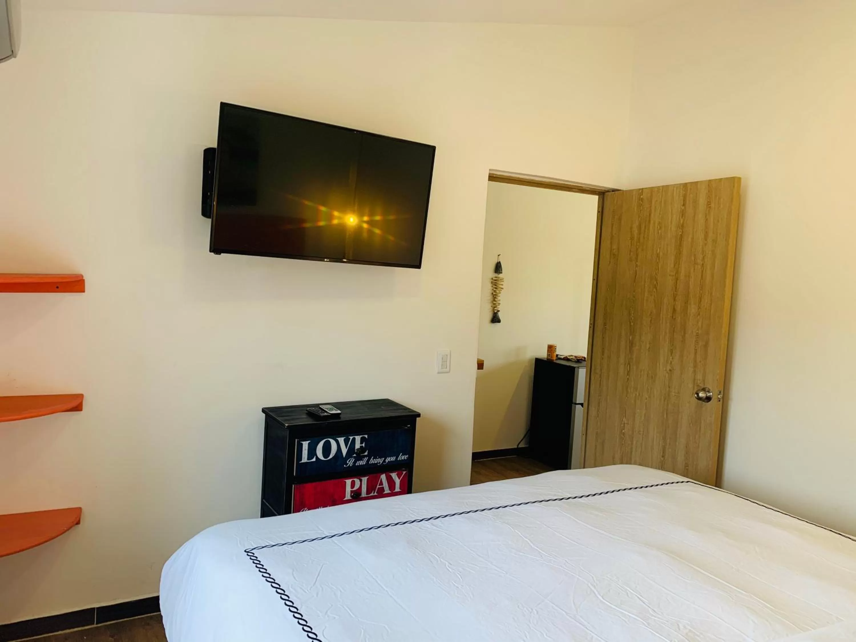 Bed in Be Happy Hotel