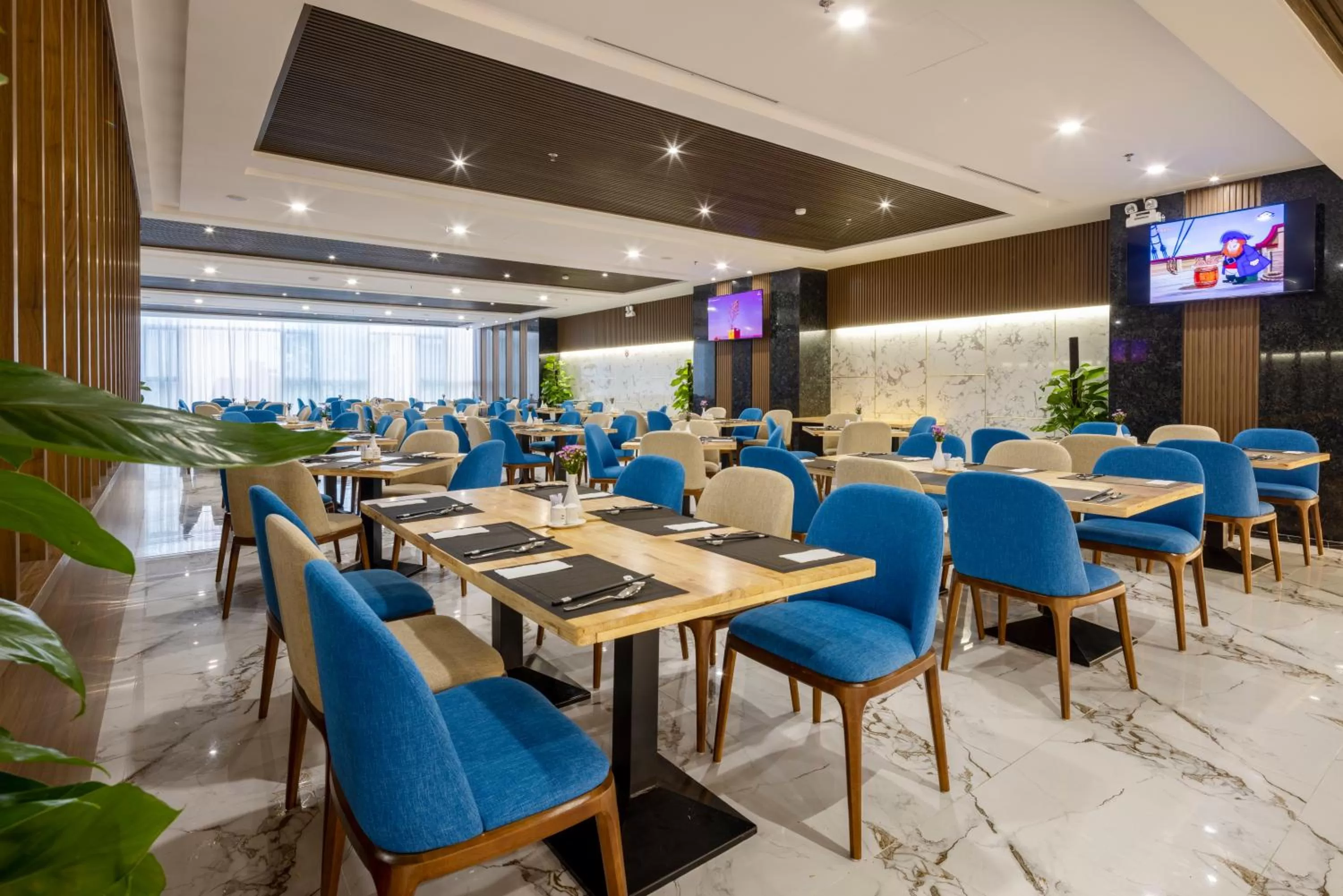 Restaurant/places to eat in Miracle Luxury Nha Trang