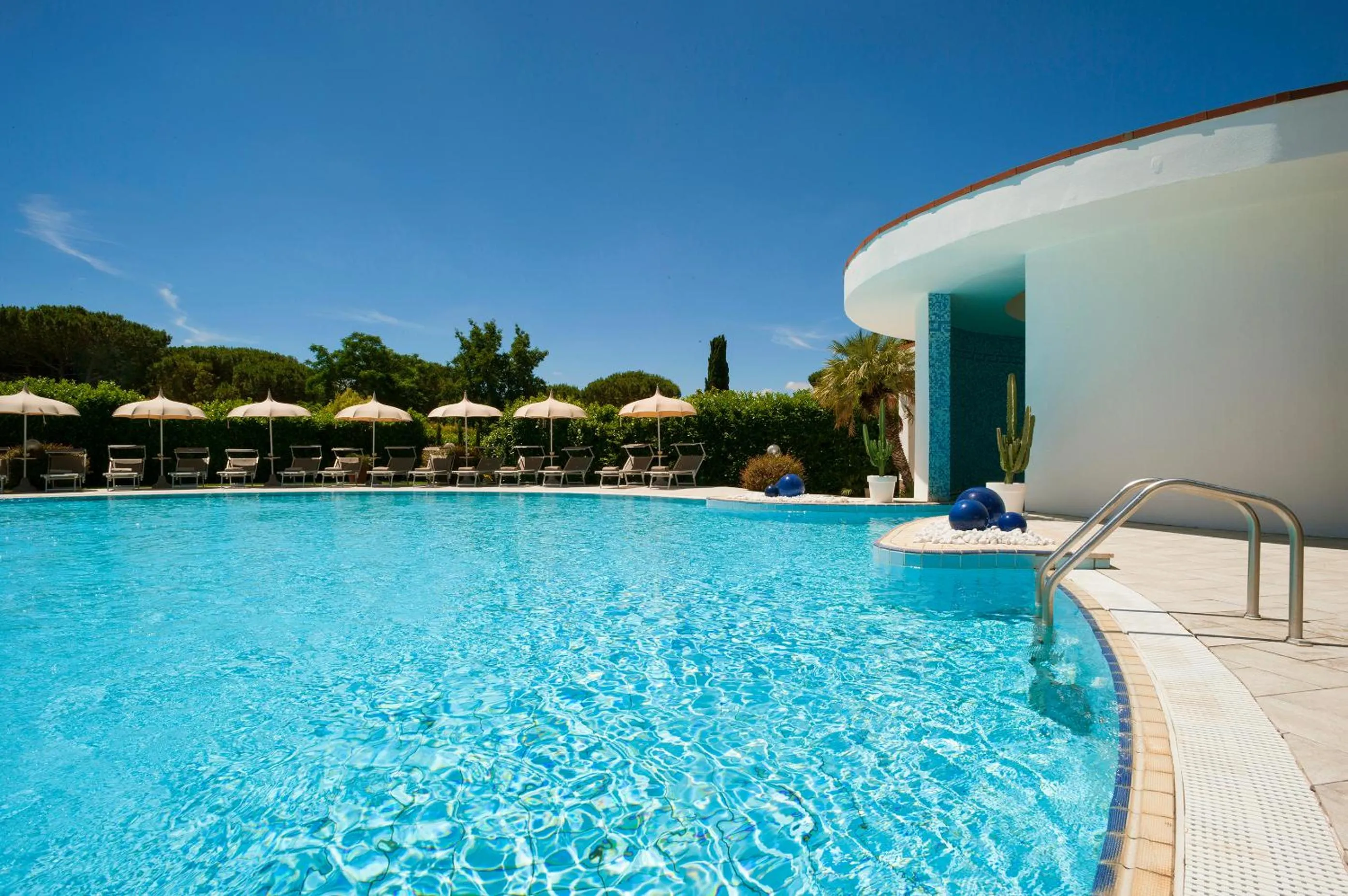 Swimming pool in Hotel Salus Terme - Adults Only
