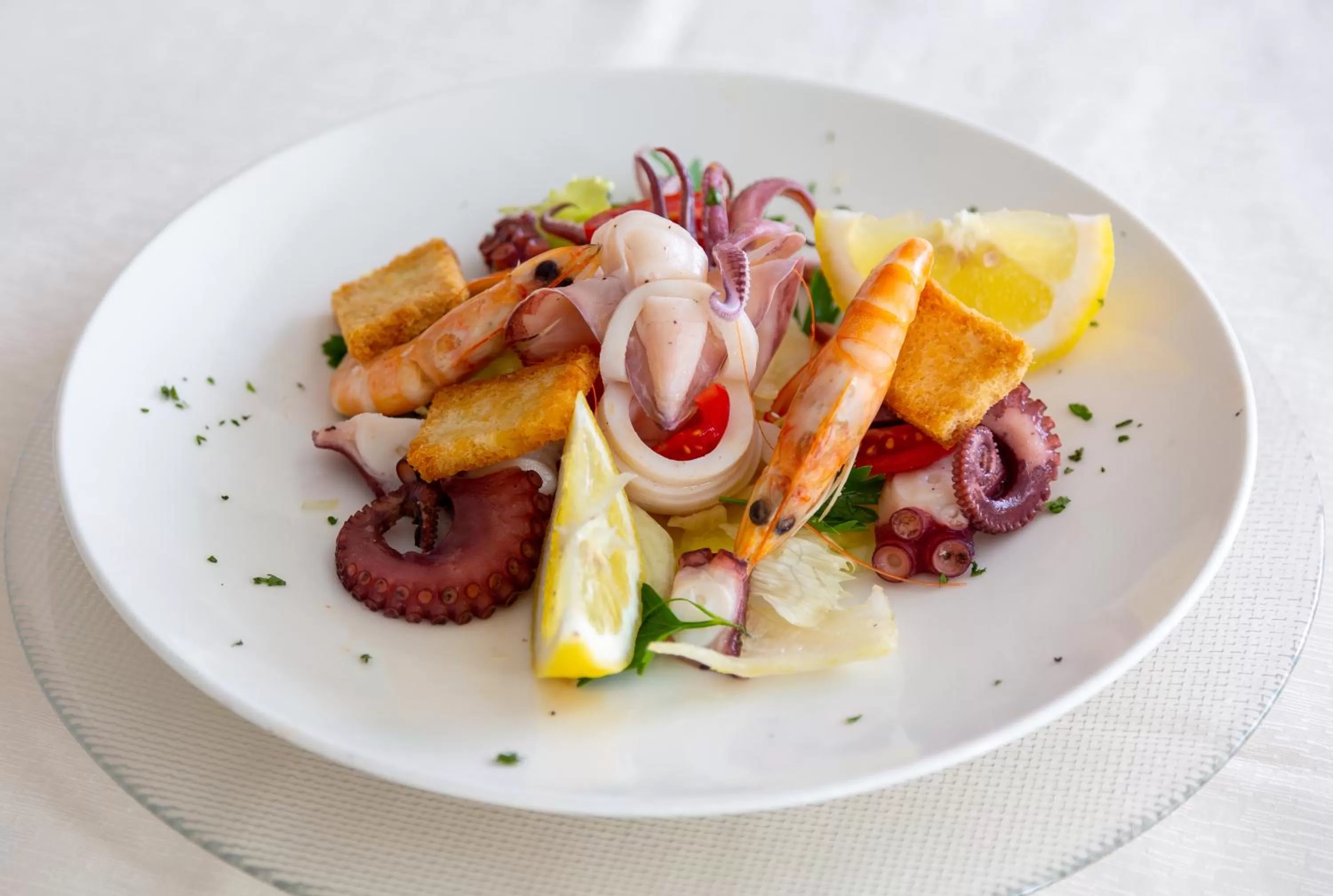 Restaurant/places to eat in Hotel Poseidon