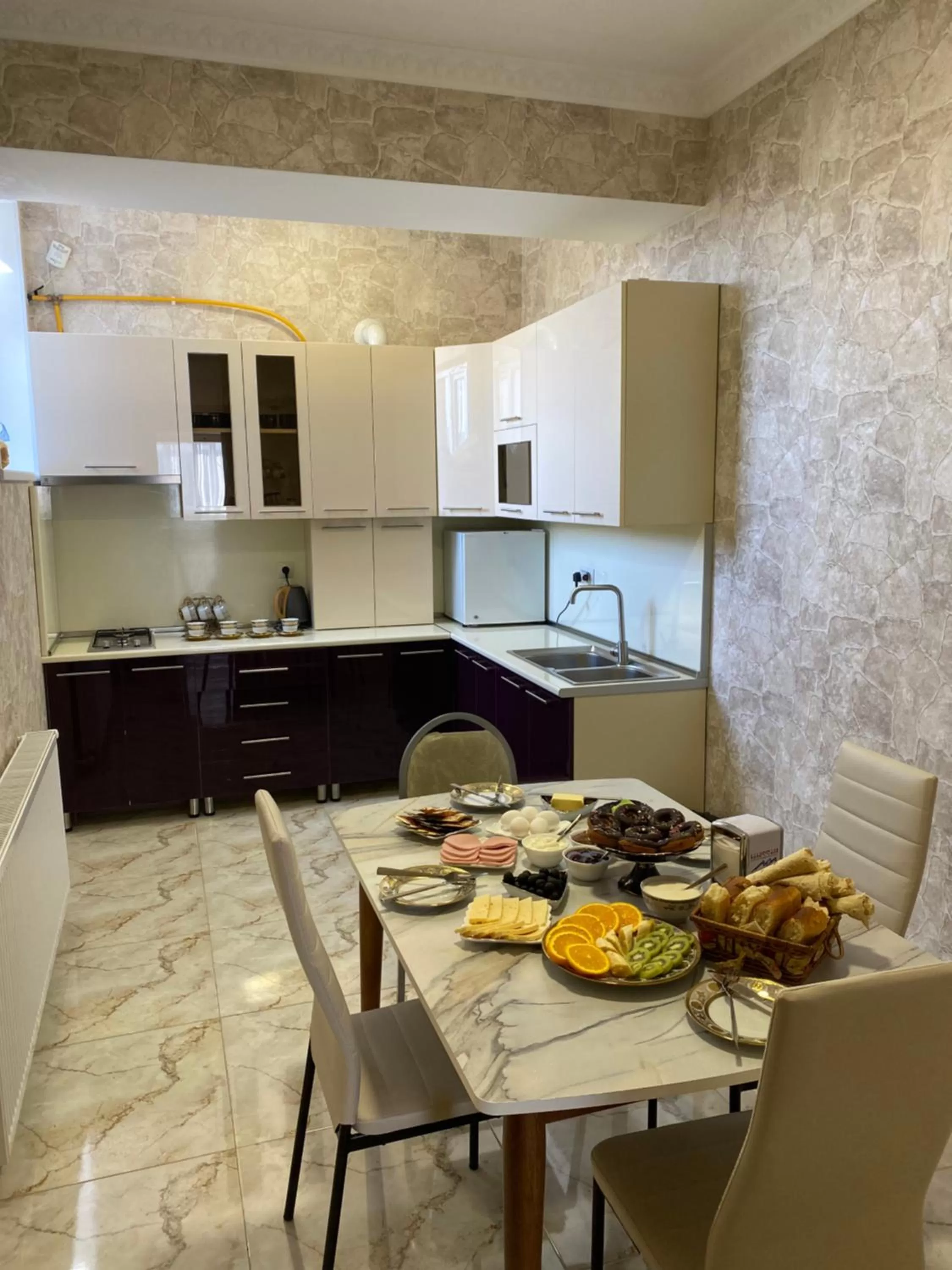 Dining Area in Hotel Sharl