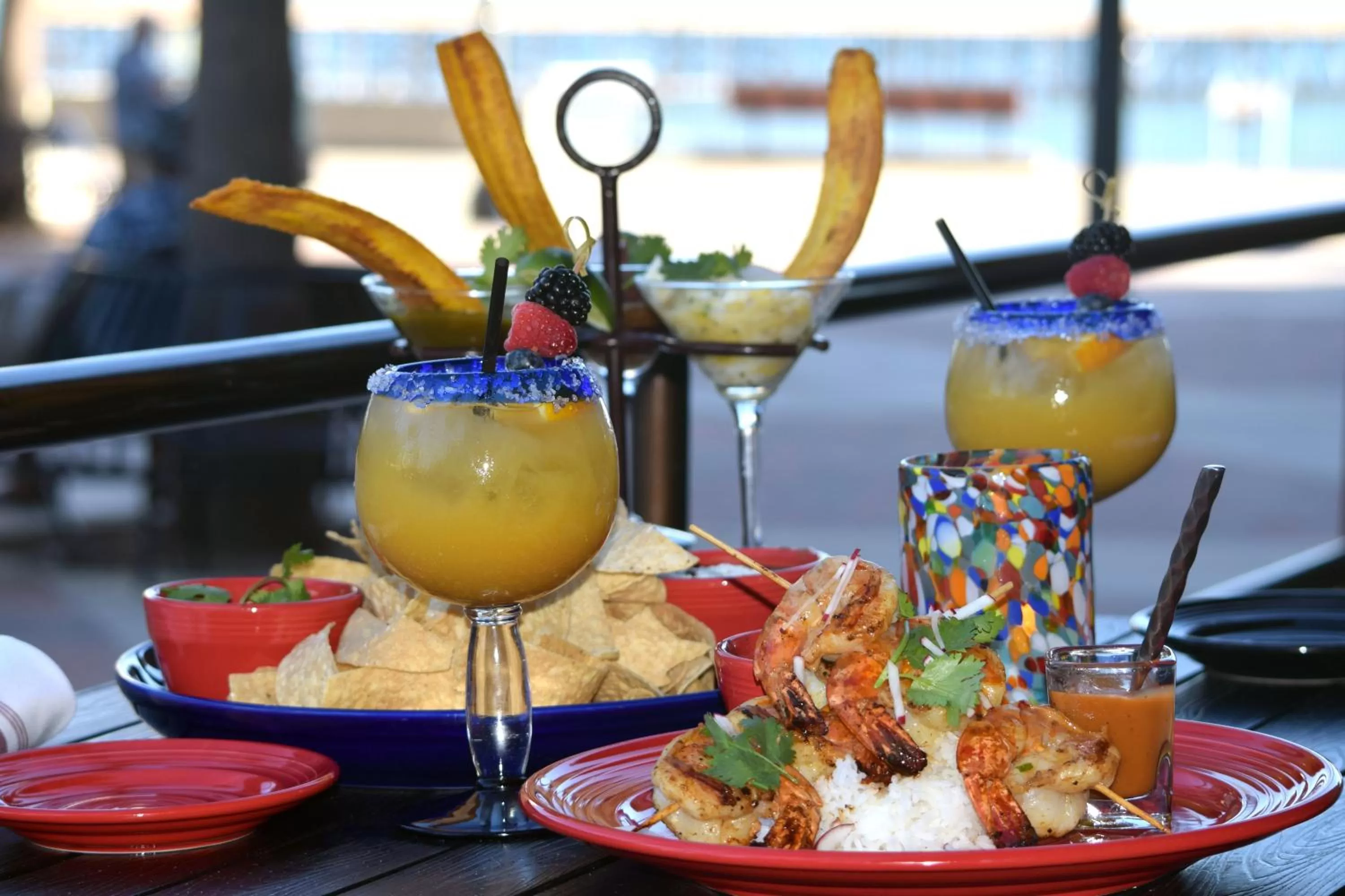 Restaurant/places to eat in Crowne Plaza Ventura Beach by IHG