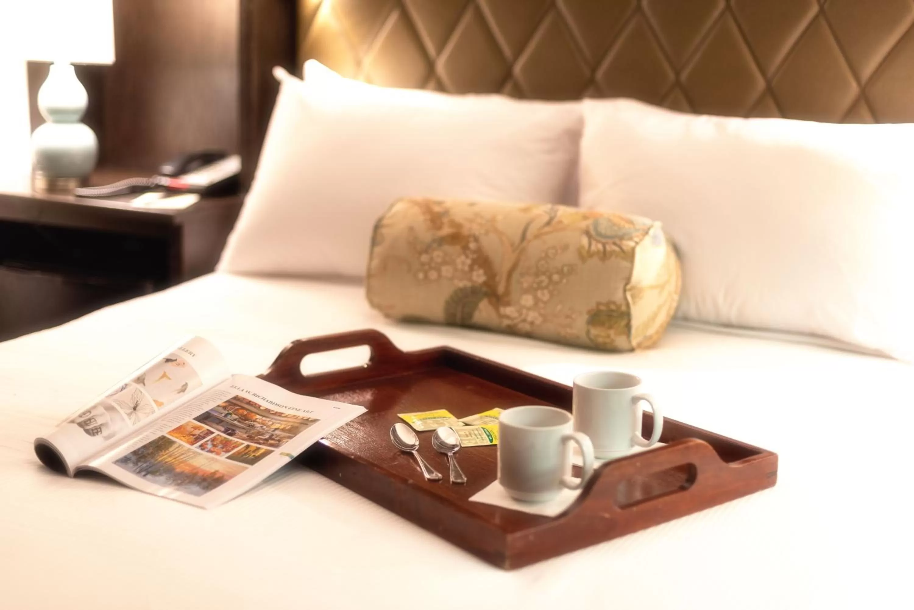 Bed in Andrew Pinckney Inn