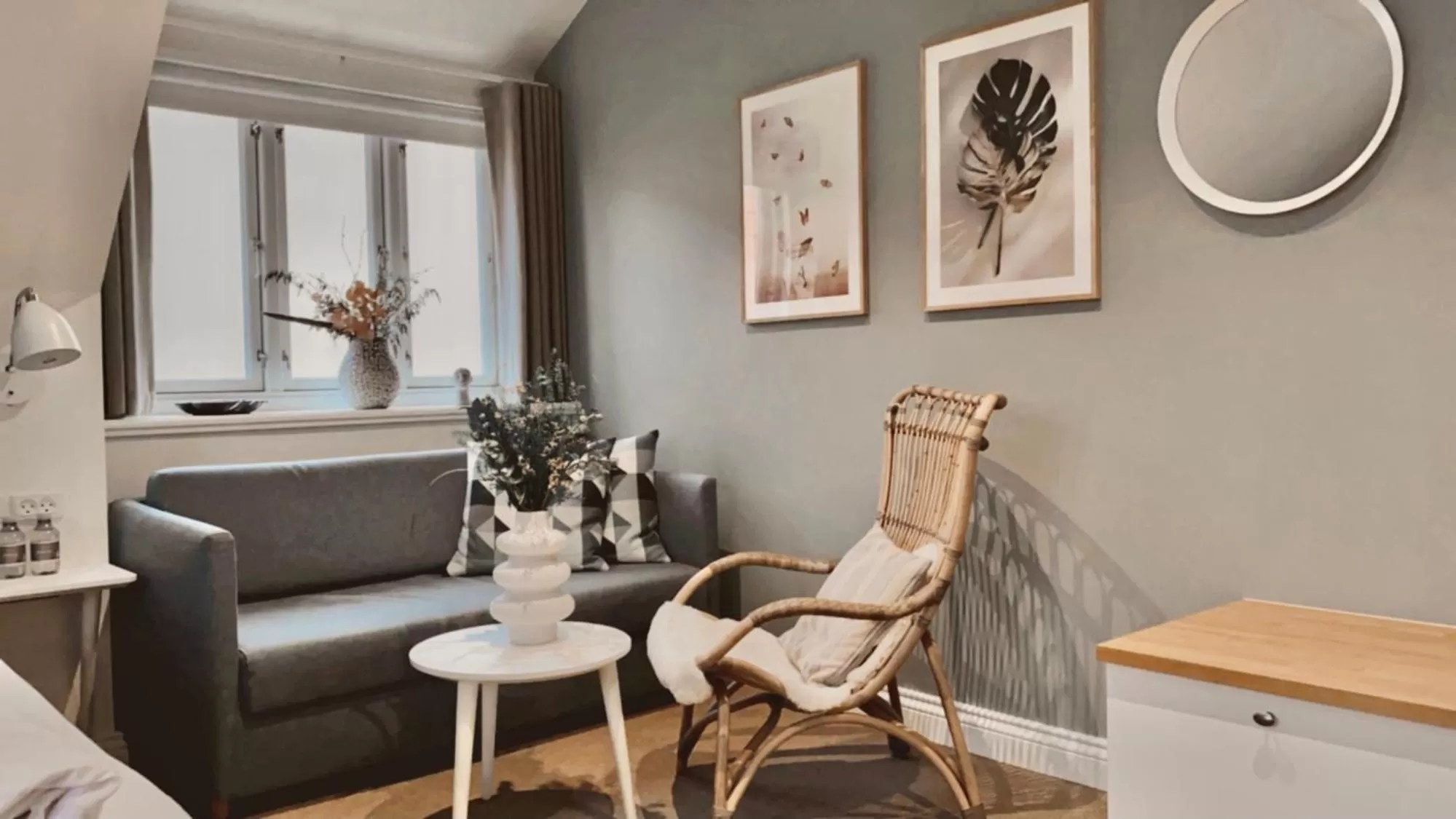 Seating area in Hotel Marie