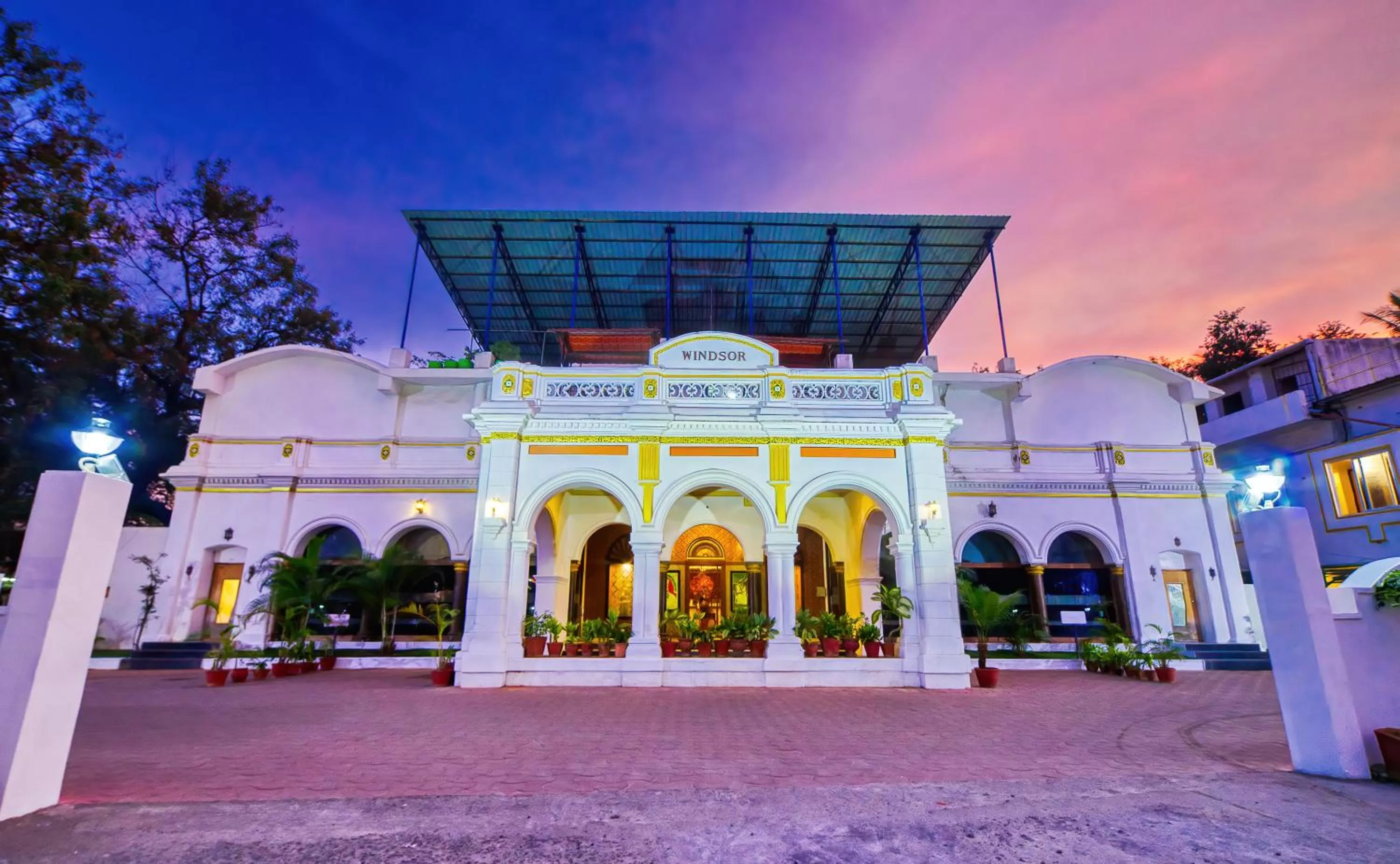Property building in HOTEL WINDSOR CASTLE