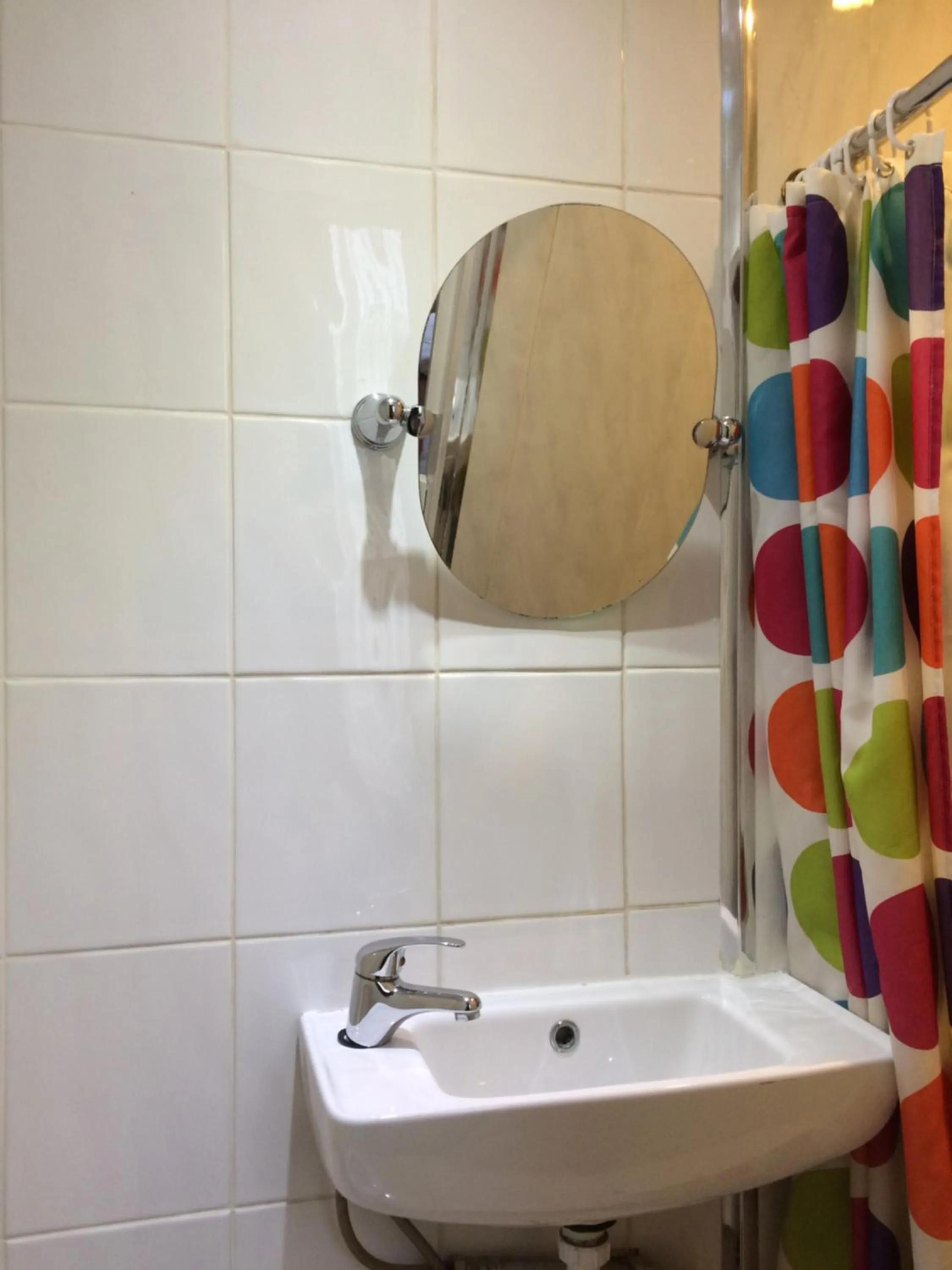 Bathroom in The Grapevine Hotel