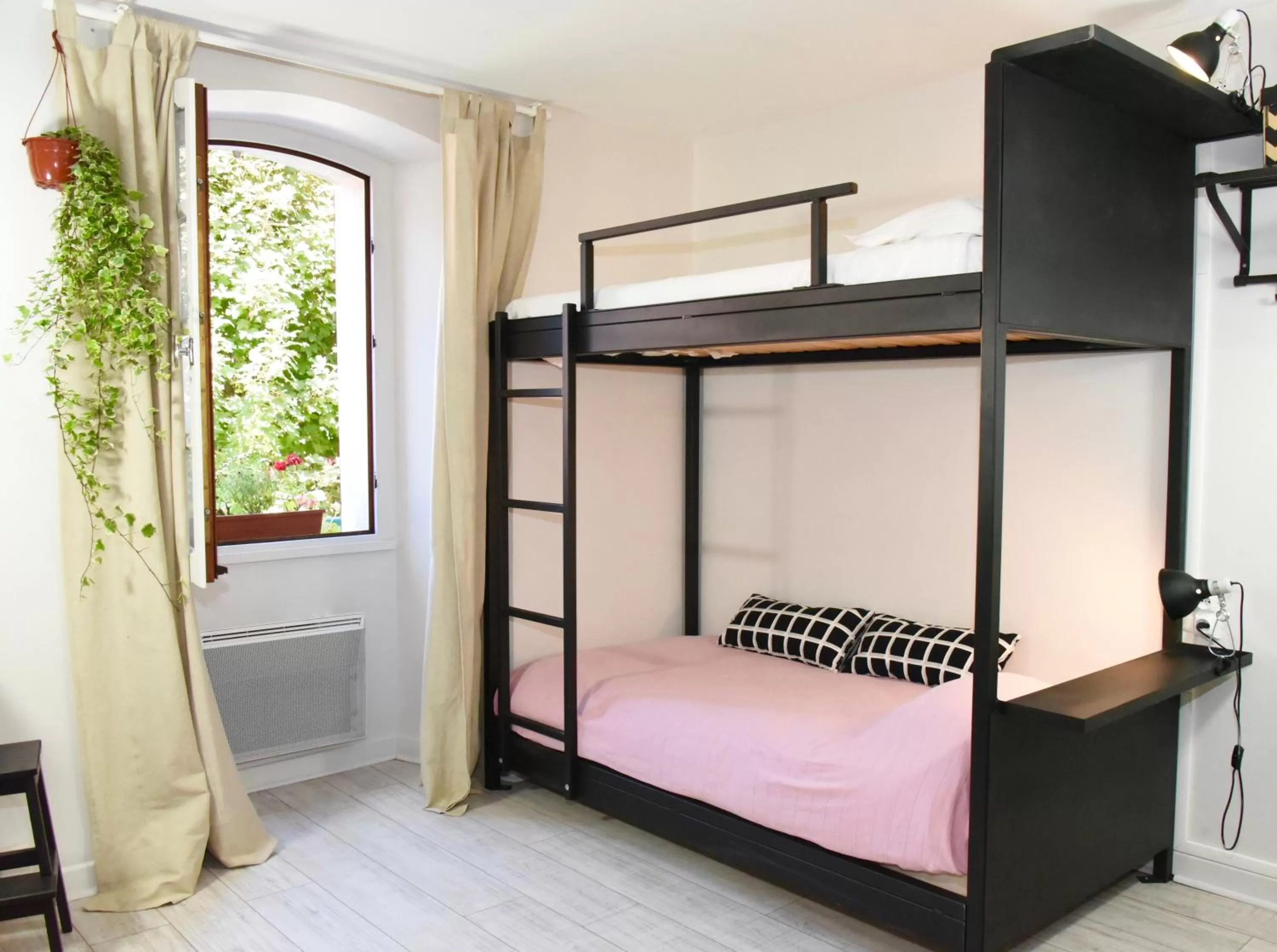 Bed in Barcelo Appart'hotel