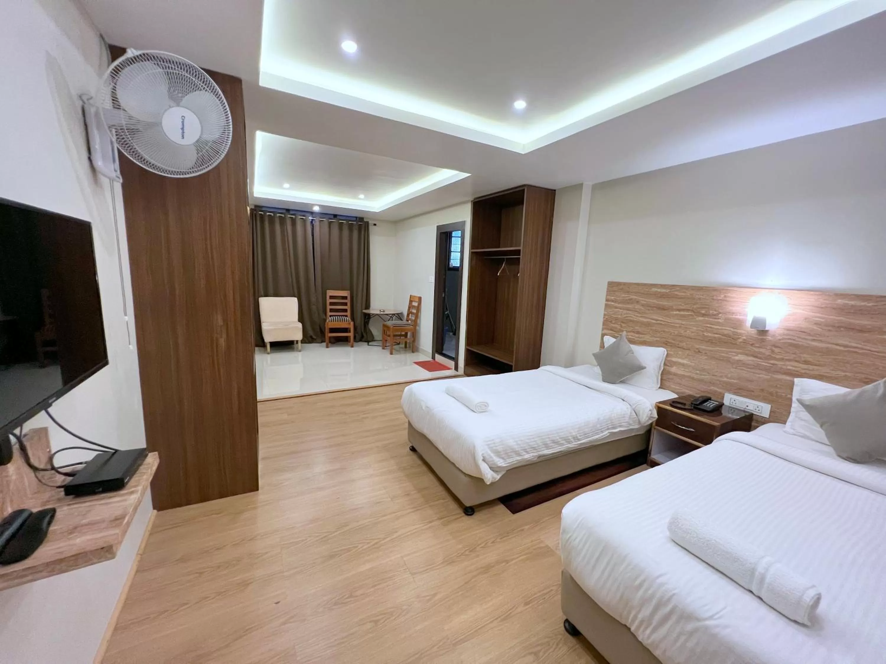 Photo of the whole room in The Phoenix Residency