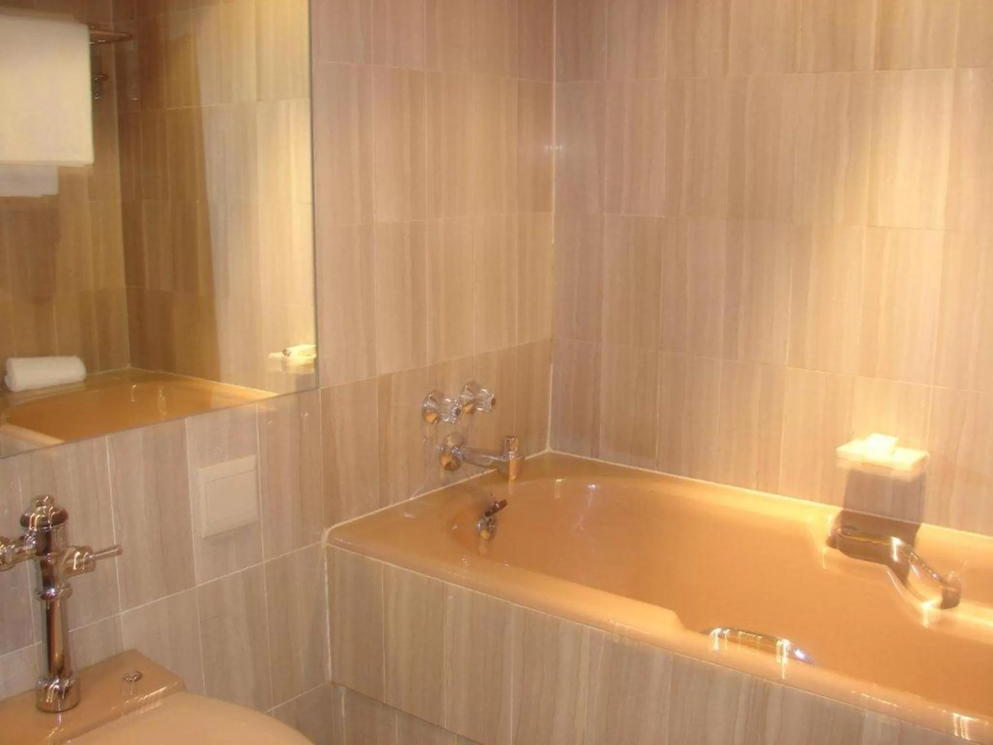 Standard King Room - Smoking in Southern Sun Cape Sun