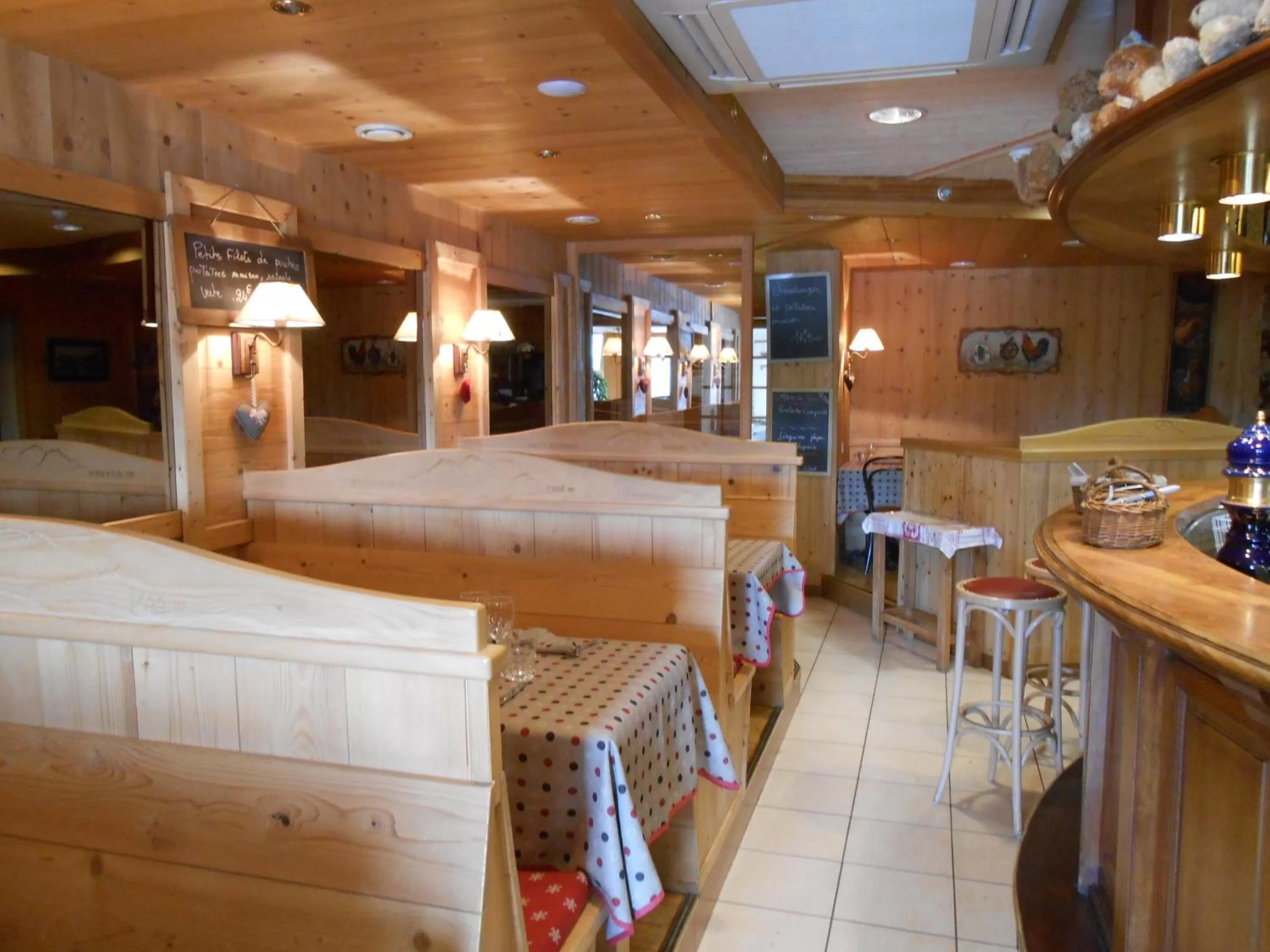 Lounge or bar in Hotel Blanc