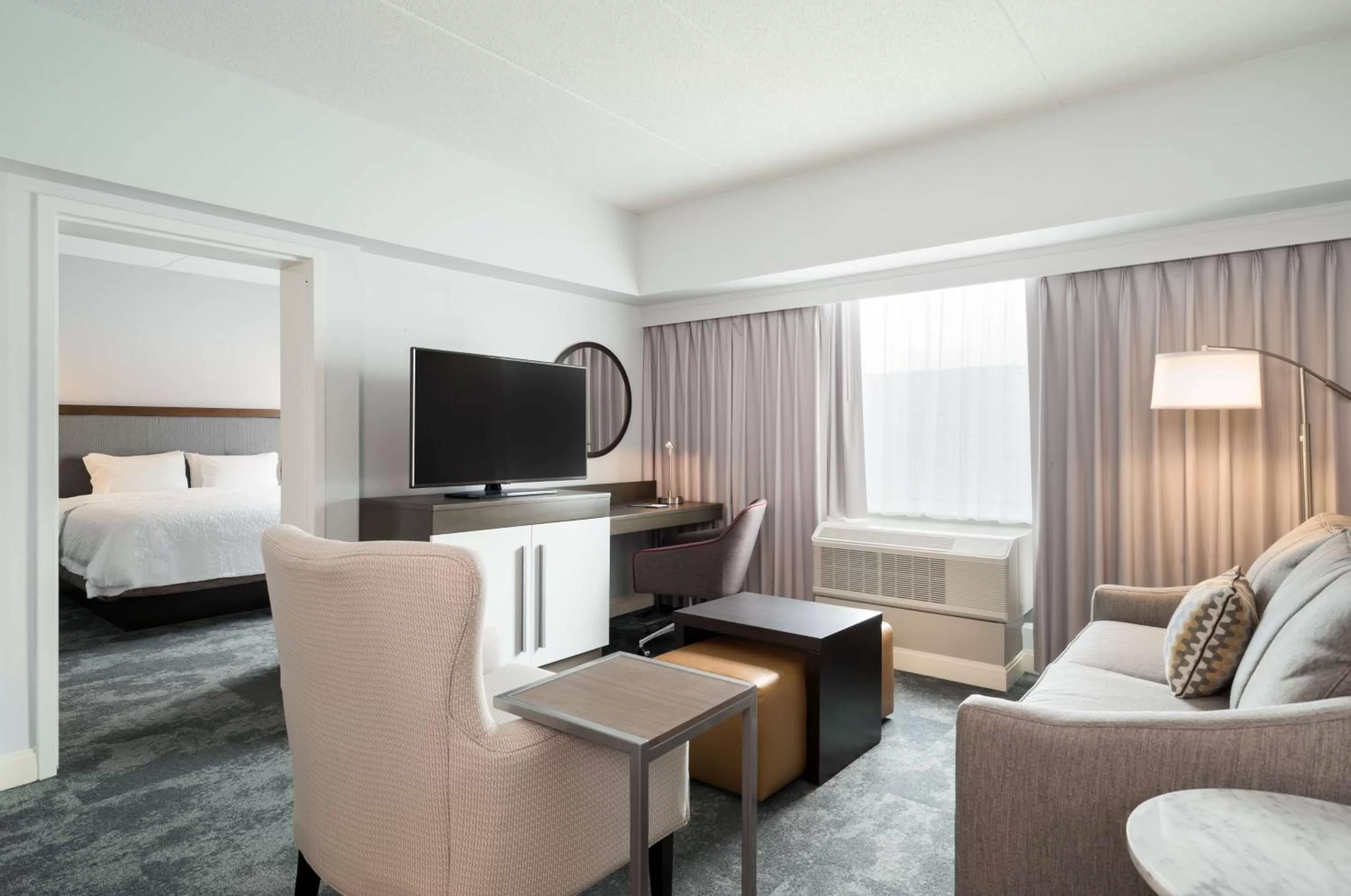 Bedroom, Bed in Hampton Inn Philadelphia Center City-Convention Center