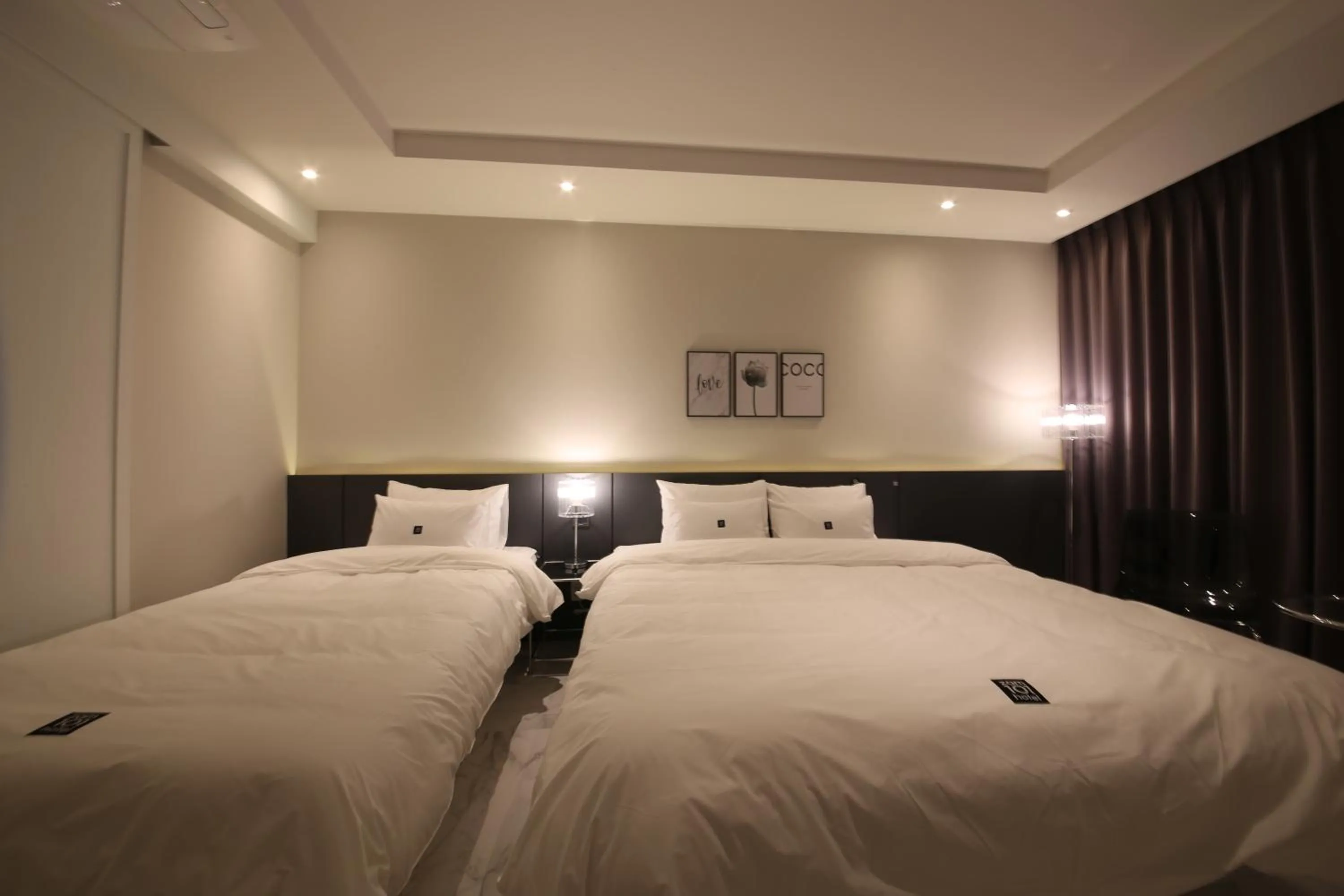 Bed in Zam101 Hotel Gimhae