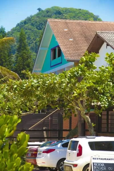Property Building in Pousada OceAnas Frente Mar Estaleiro