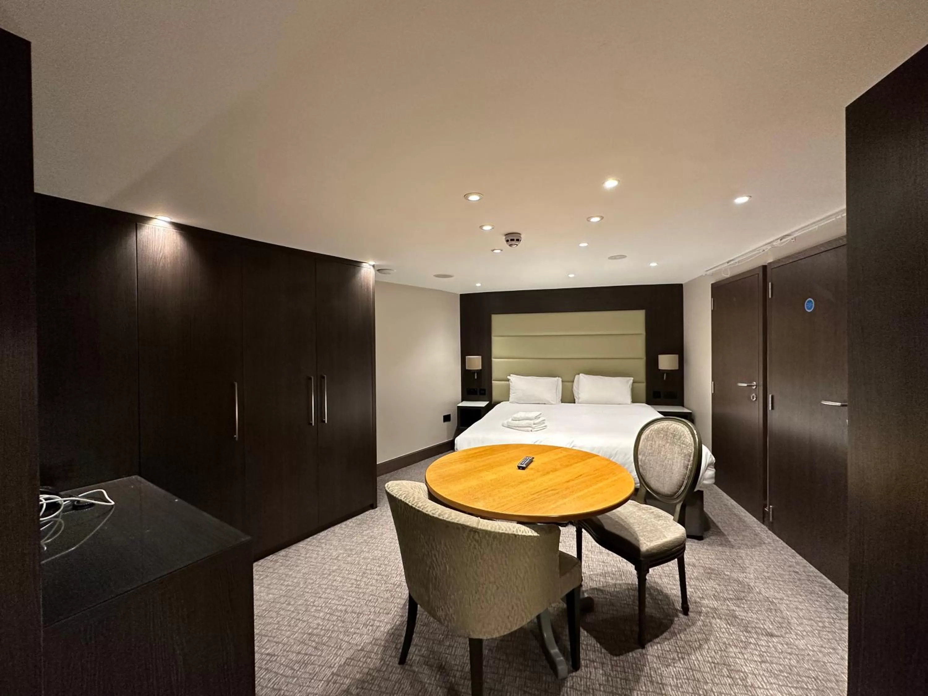 wardrobe in The Kings Head Hotel