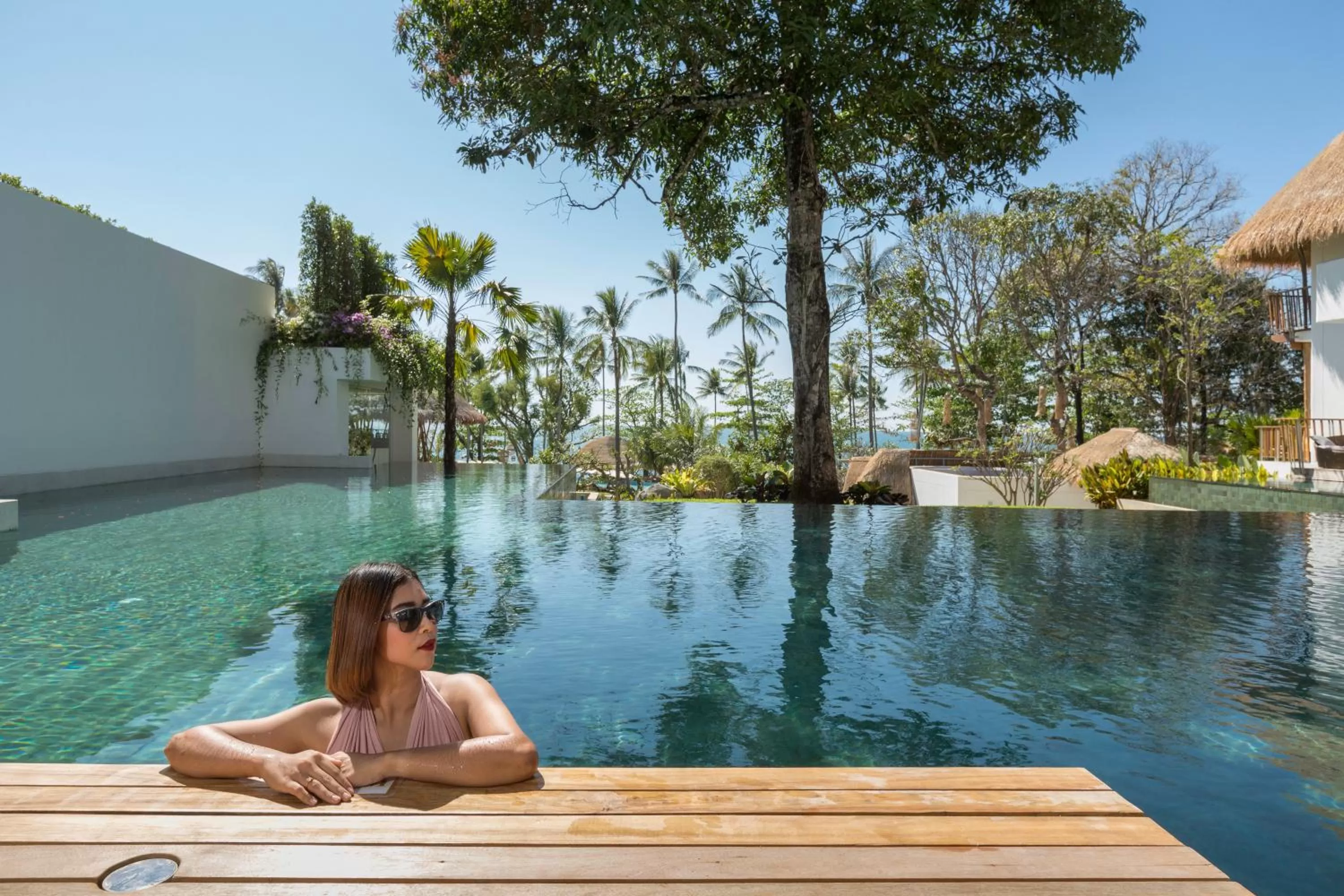 Swimming pool in Eden Beach Khao Lak Resort & Spa