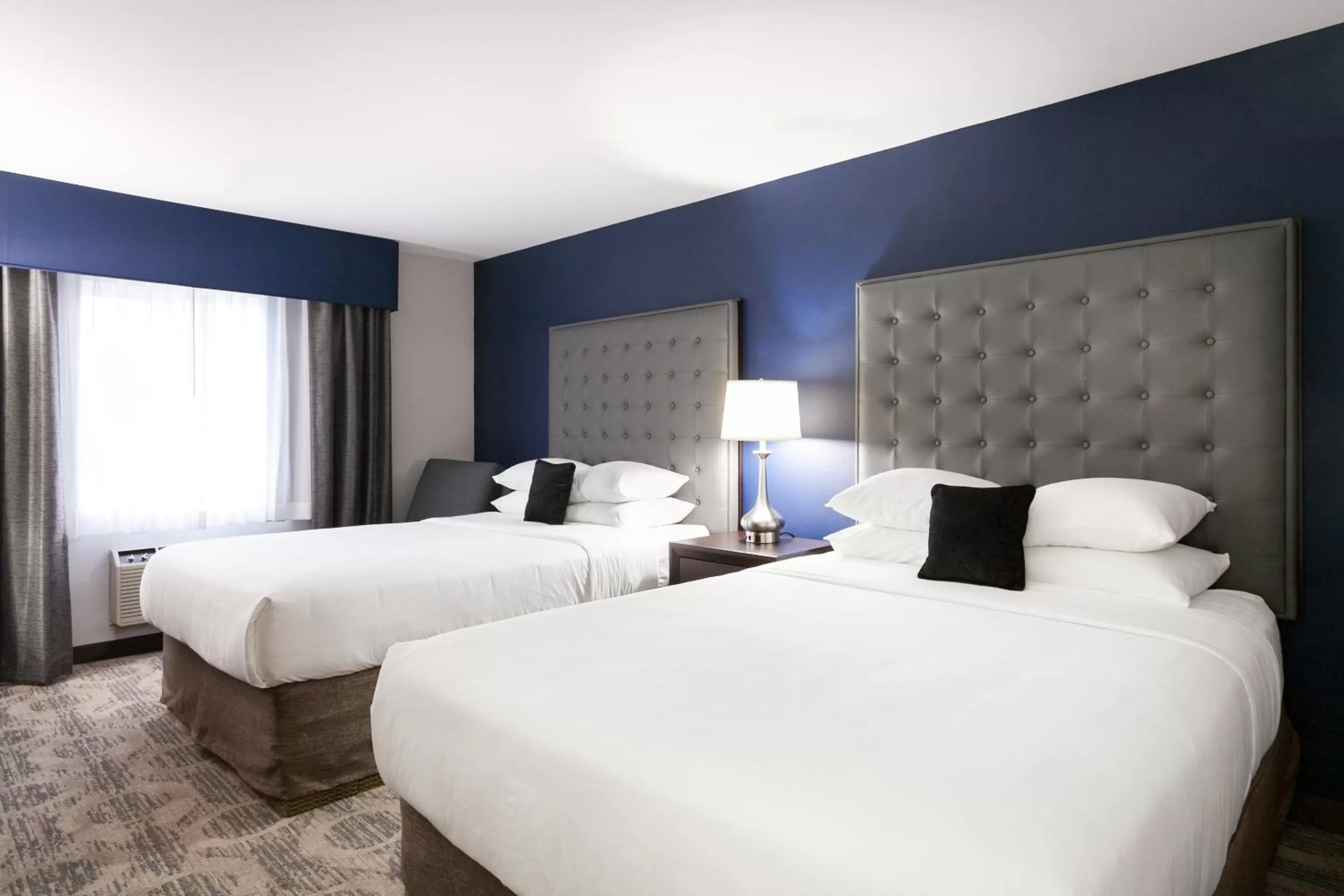 Bed in Garner Hotel Auburn - Seattle by IHG