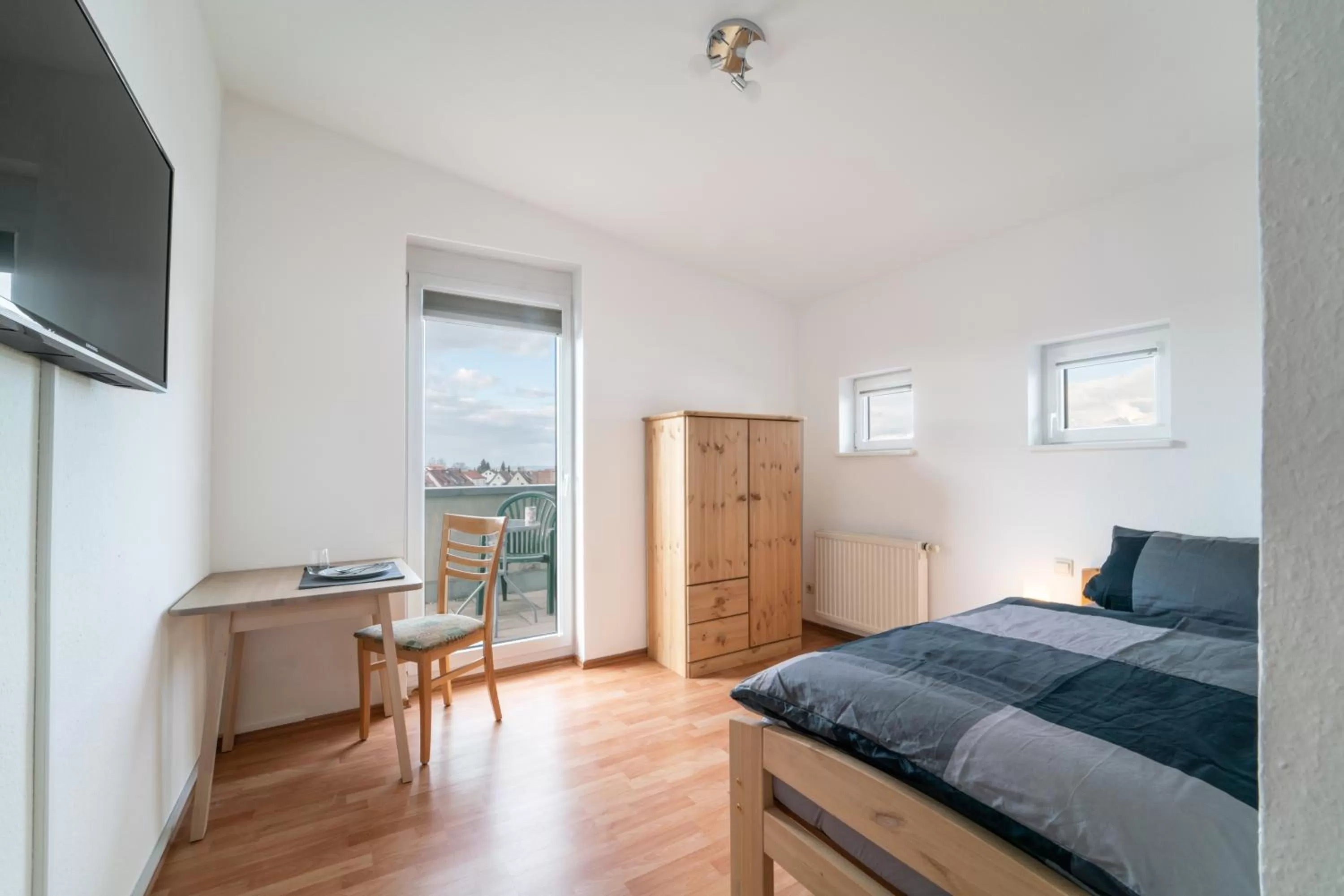 Photo of the whole room, Bed in Pension Schweizer