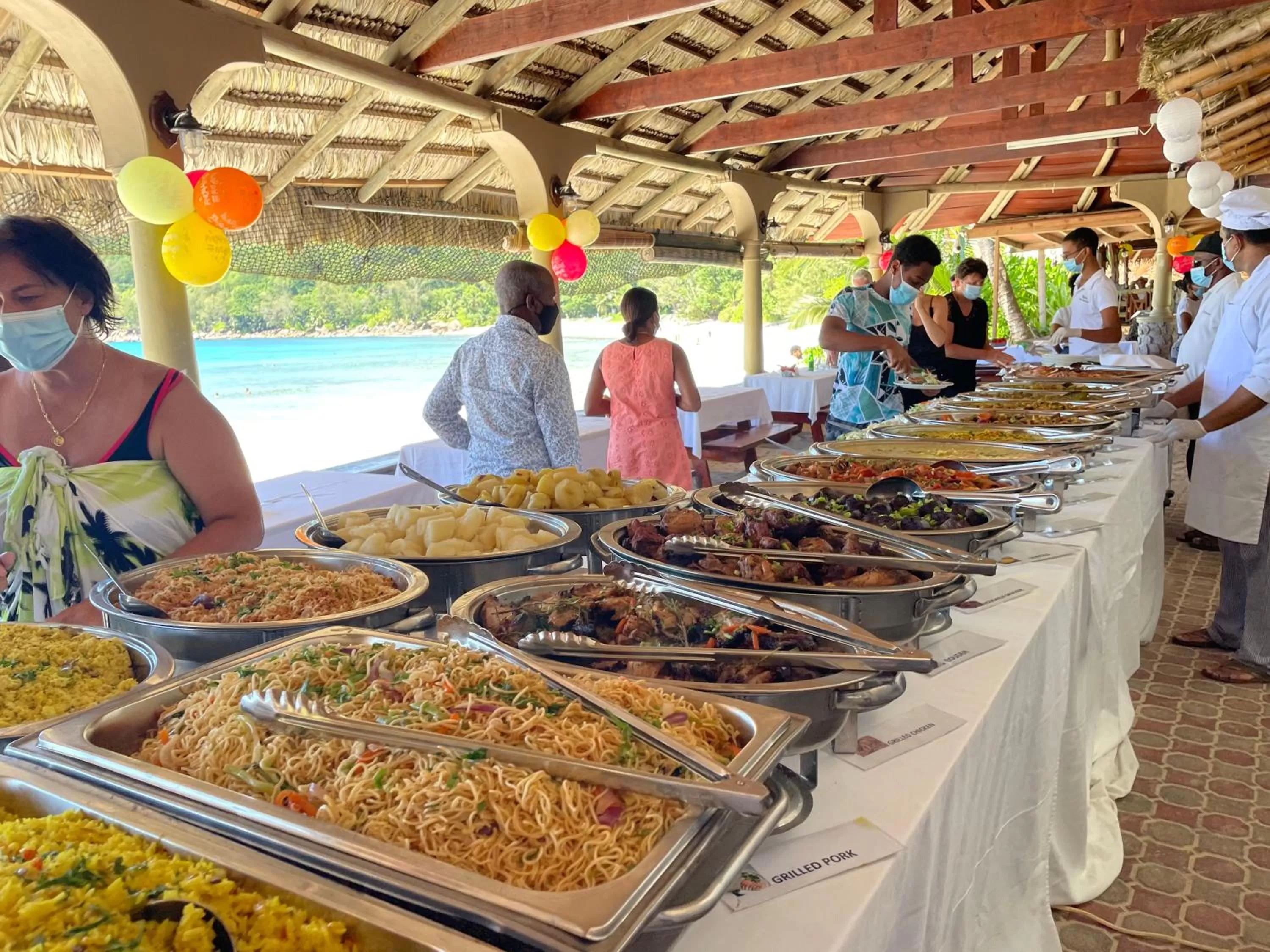 Restaurant/places to eat in Villa Chez Batista