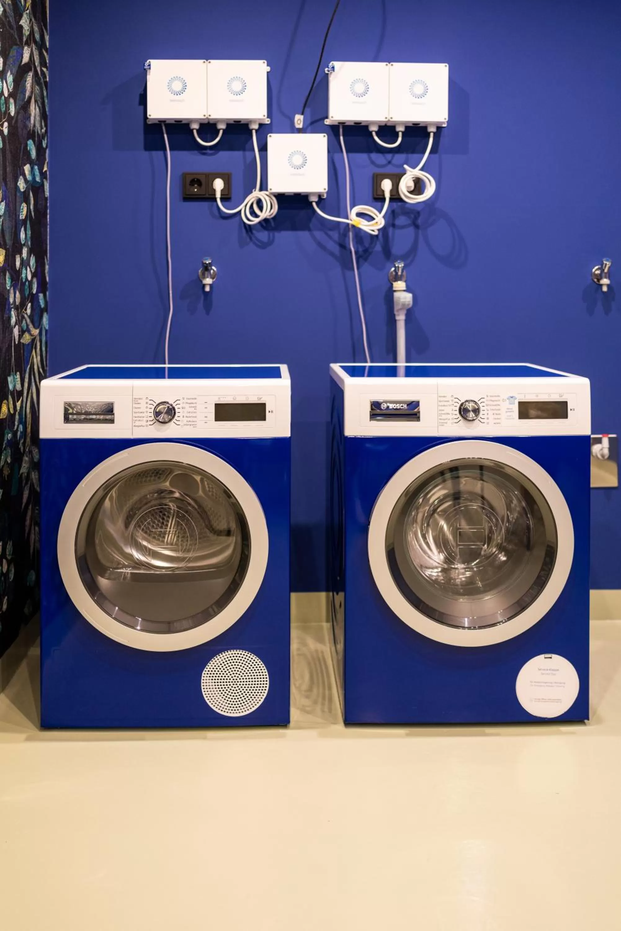 washing machine in Black F Tower - Serviced Apartments