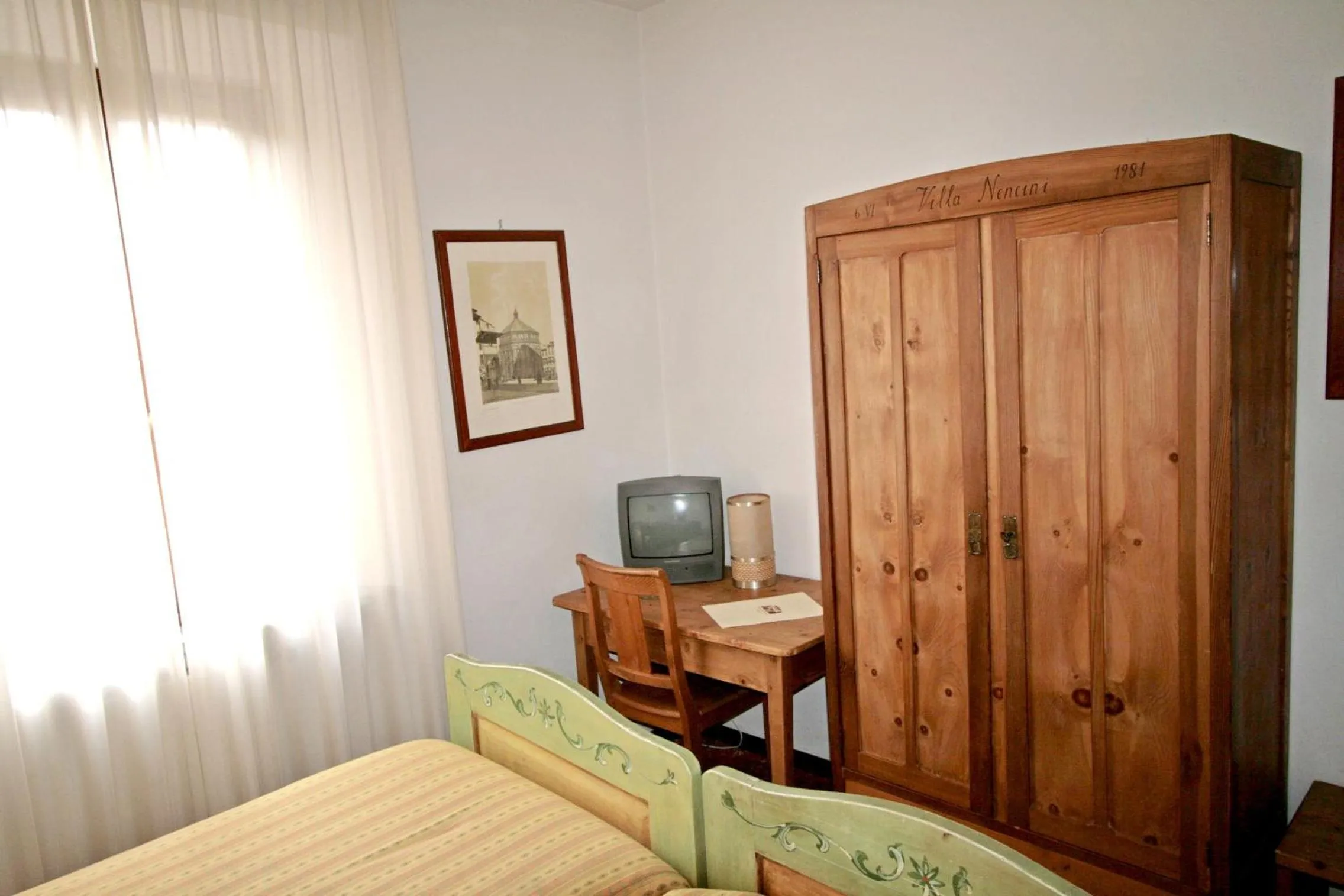 Photo of the whole room in Villa Nencini
