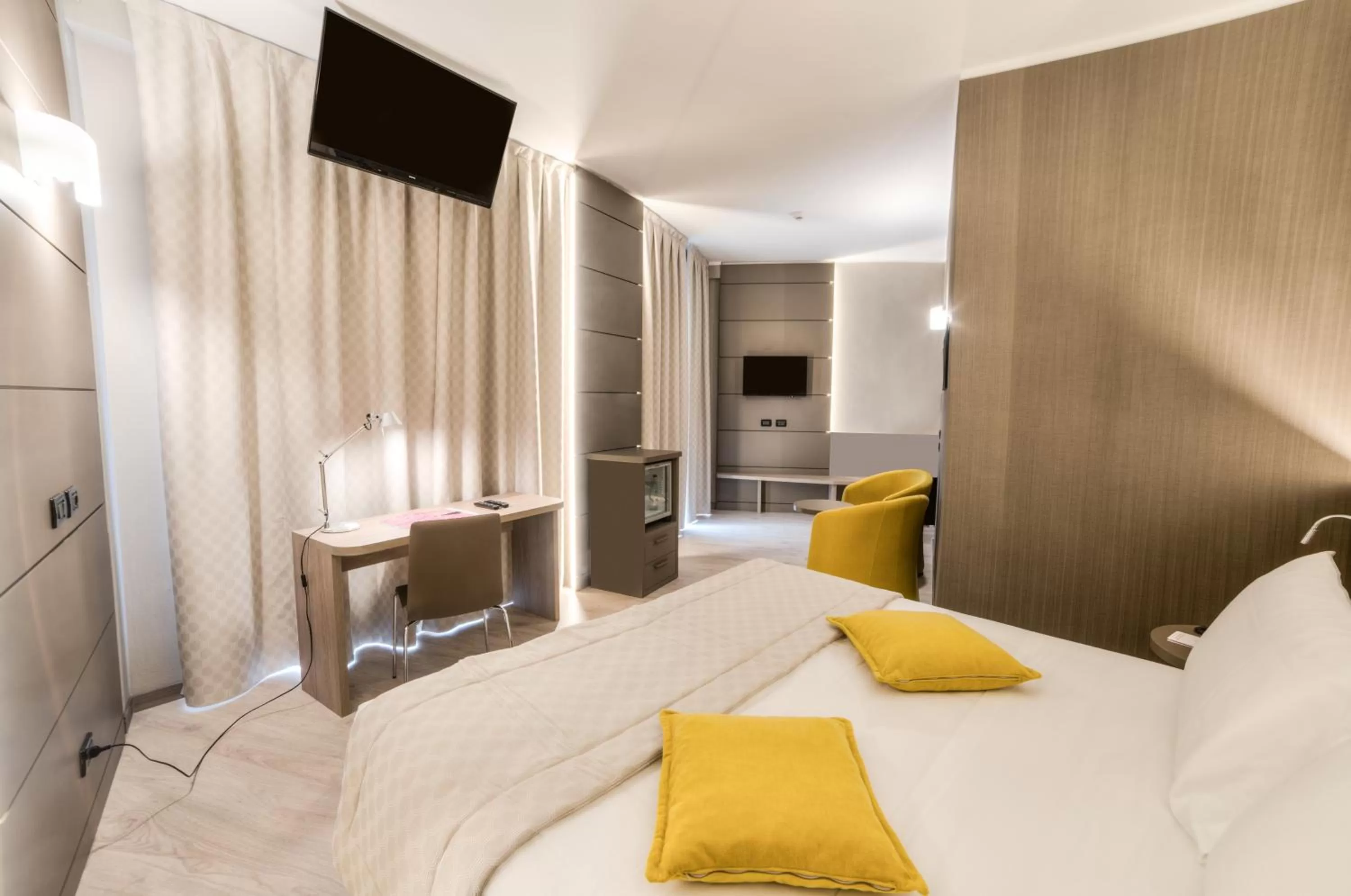 Bed in Cardano Hotel Malpensa