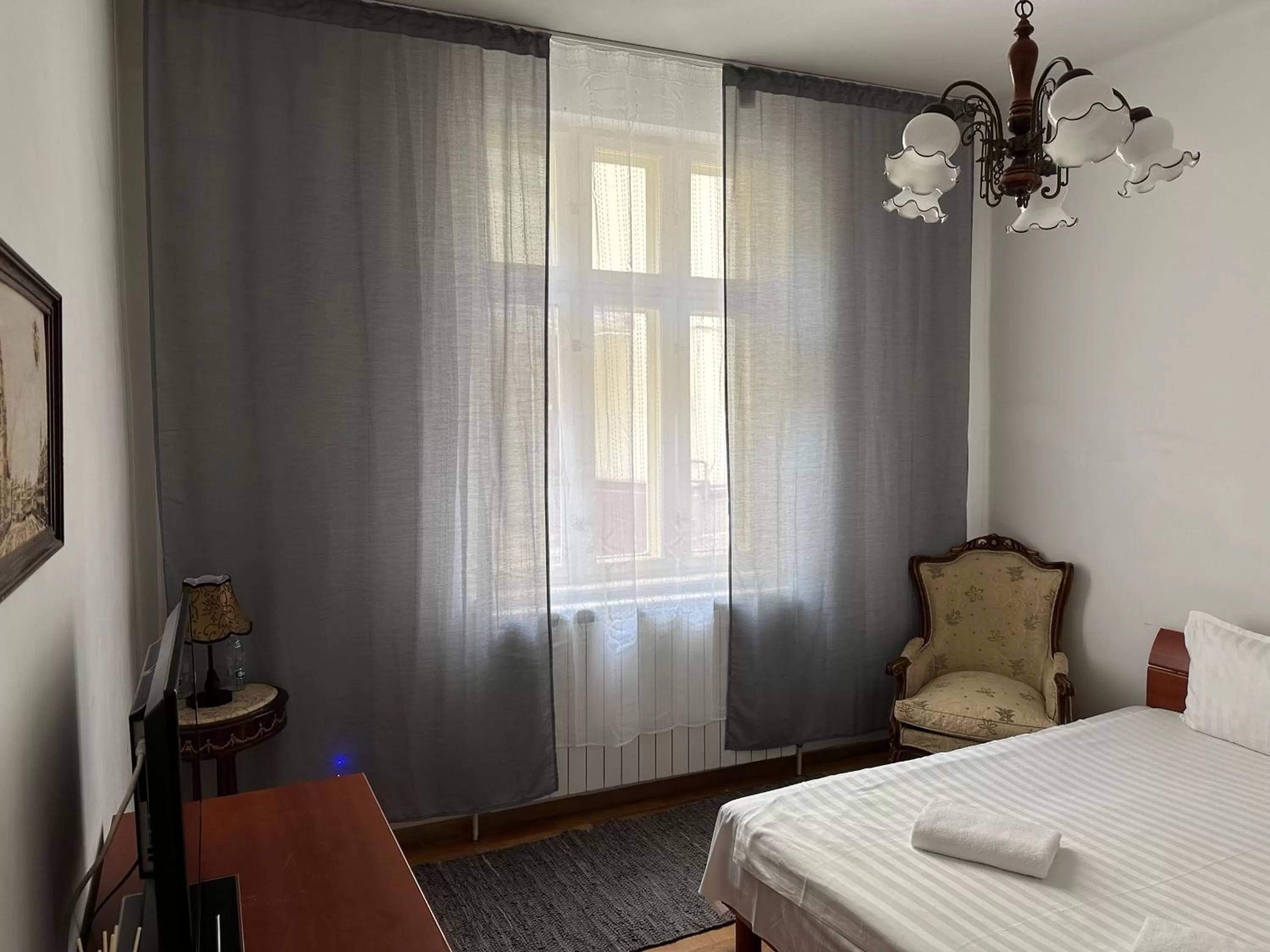 Bed in George&Dragon Rooms